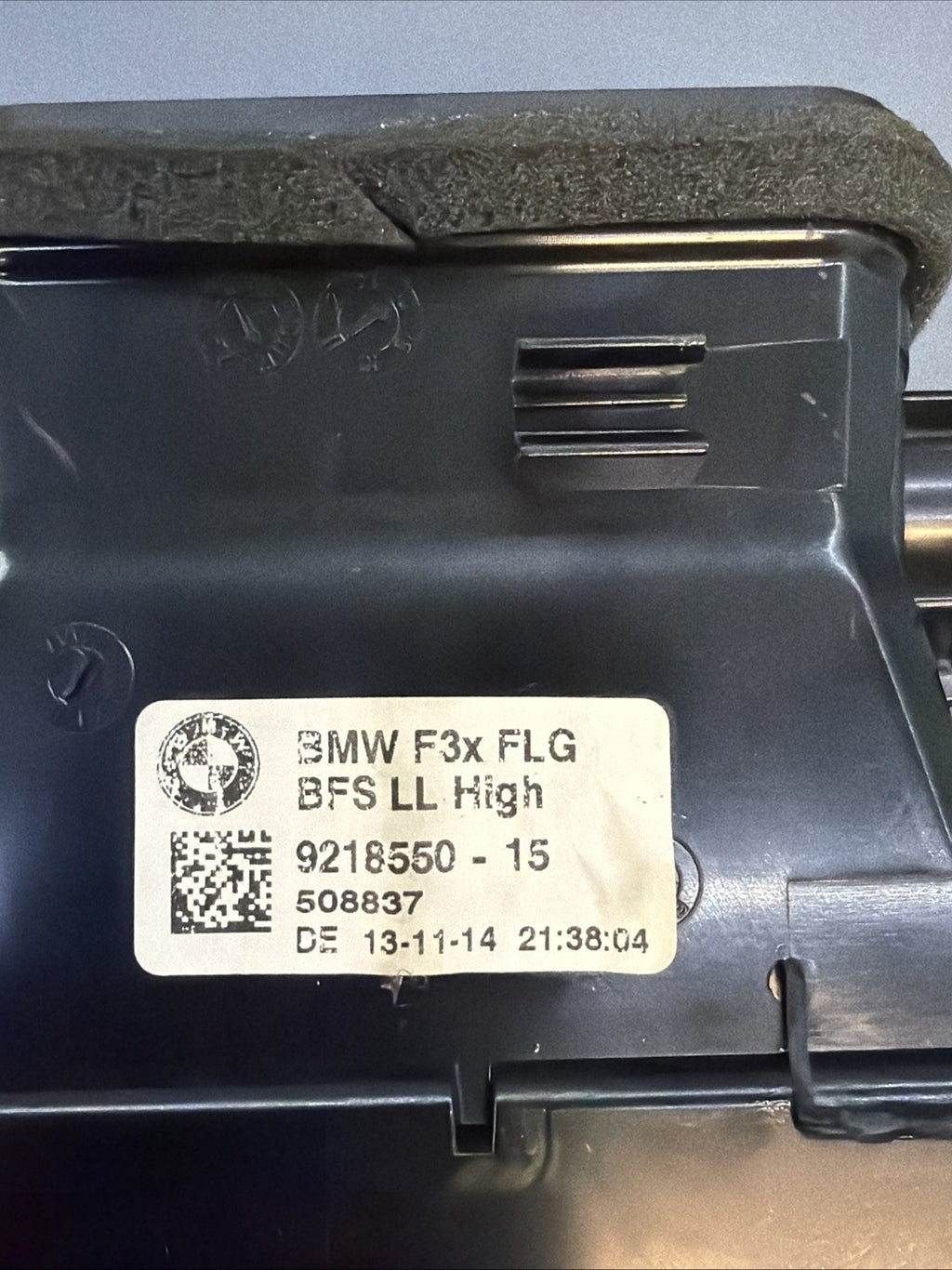 12-18 BMW 328i 320i Front Right Side Dash A/C Air Vent 9218550 Oem