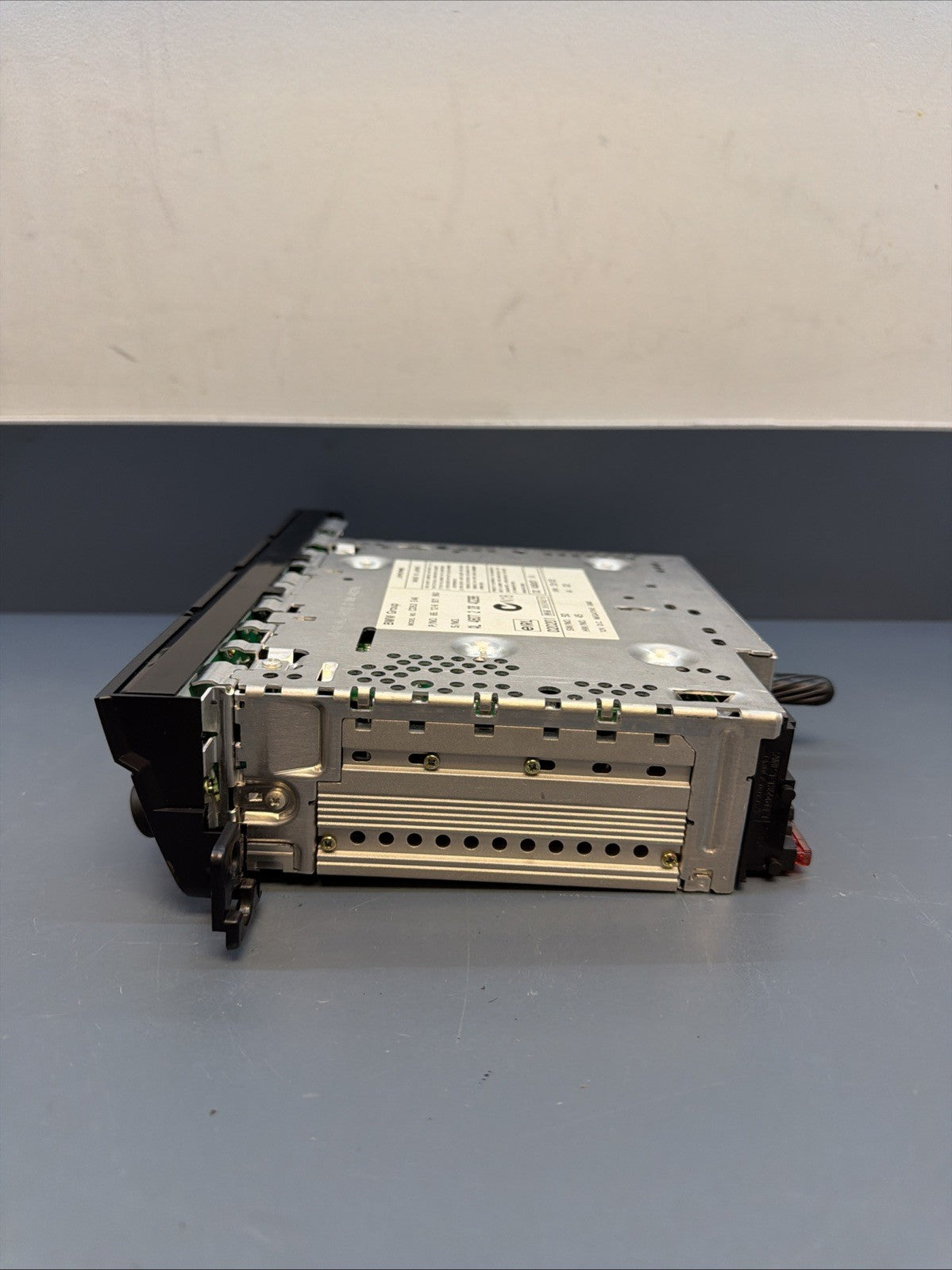 BMW 97-06 E46 3 SERIES BUSINESS CD AM/FM RADIO PLAYER OEM 6921963