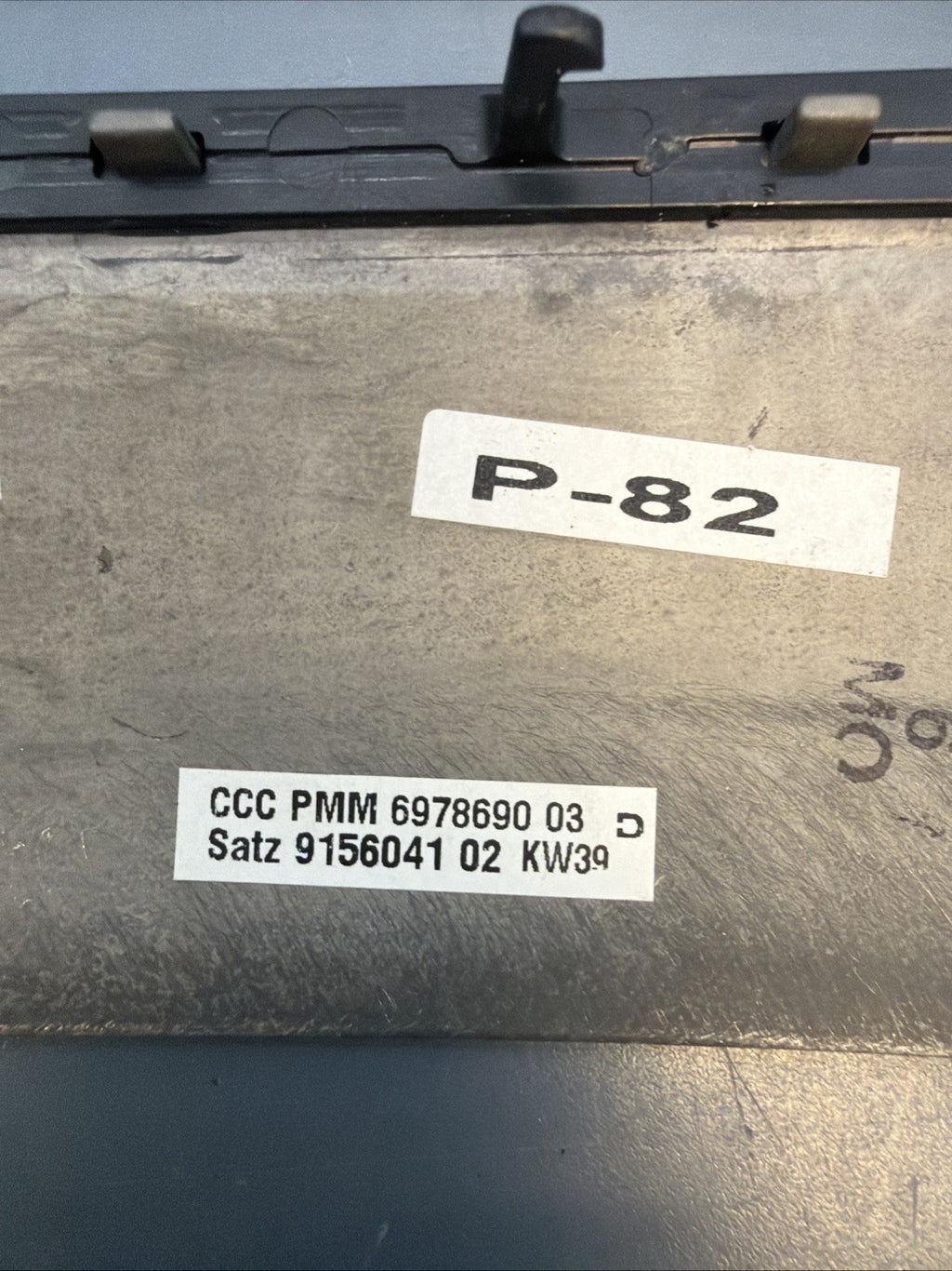 2006-2010 BMW 535I 550I E60 FRONT DASH HEATED SEAT TRACTION PANEL OEM 6978690
