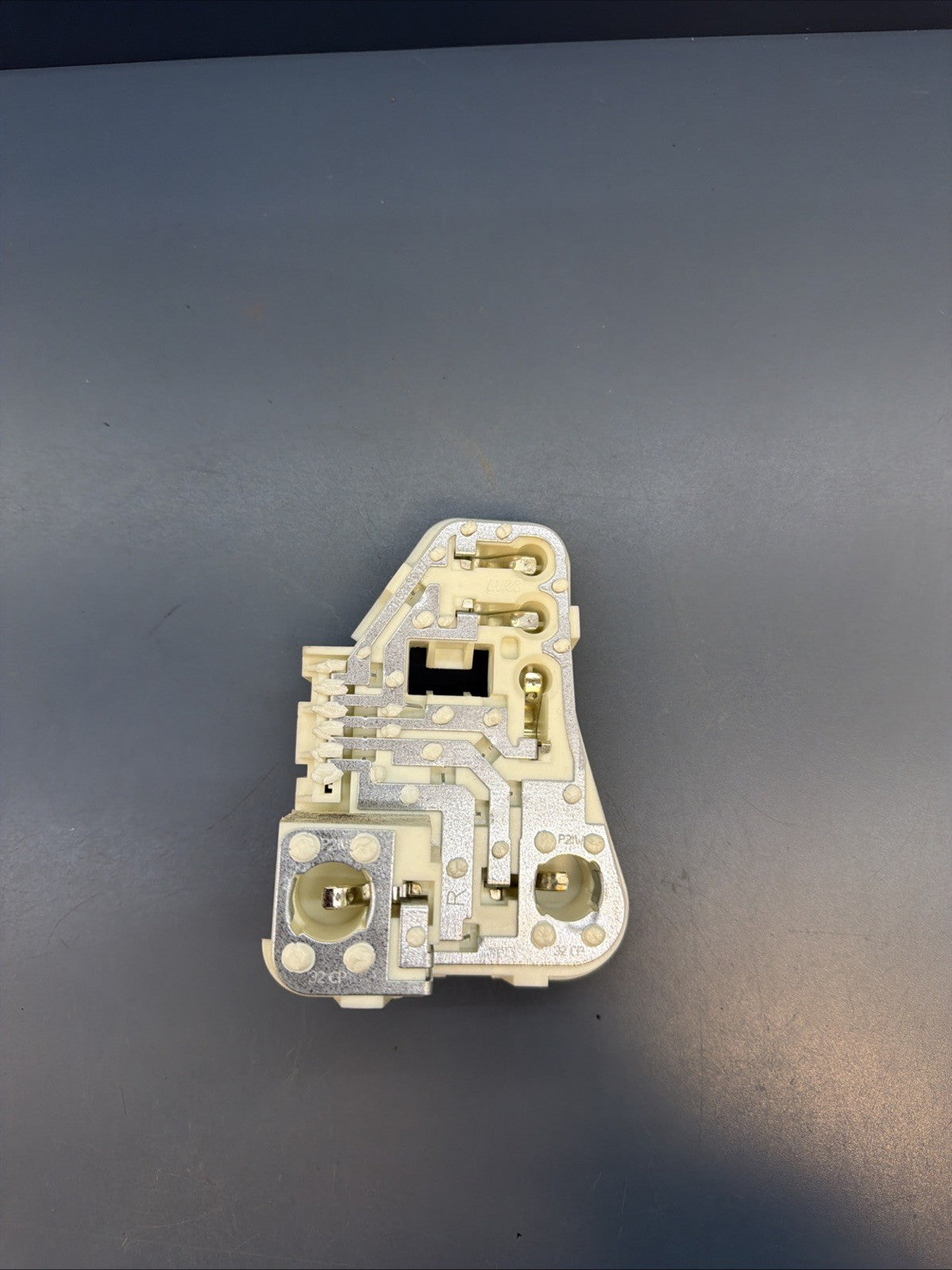 09-11 BMW E90 328i Rear Right Side Taillight Light Bulb Socket Panel 7211214 OEM