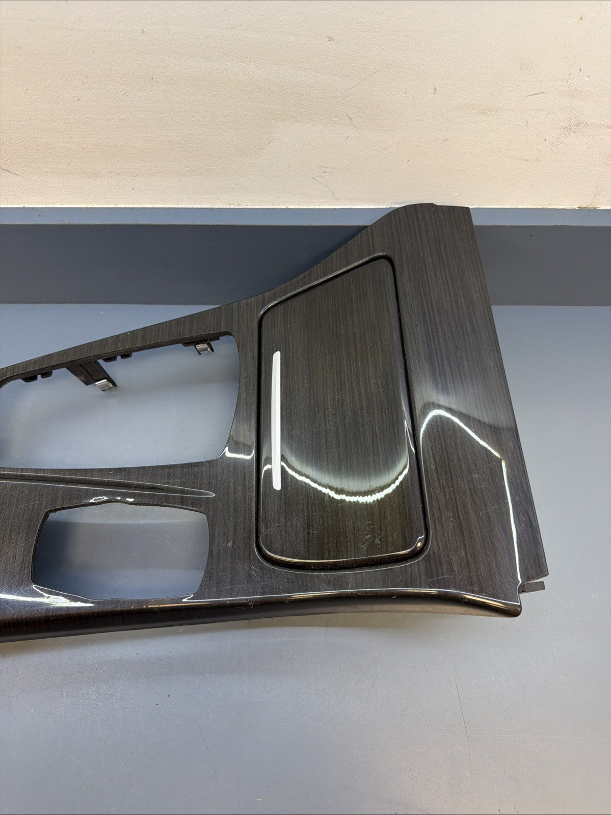 11-16 BMW F10 535i FRONT CENTER CONSOLE WOOD TRIM W CUP HOLDER ASHTRAY 9241714