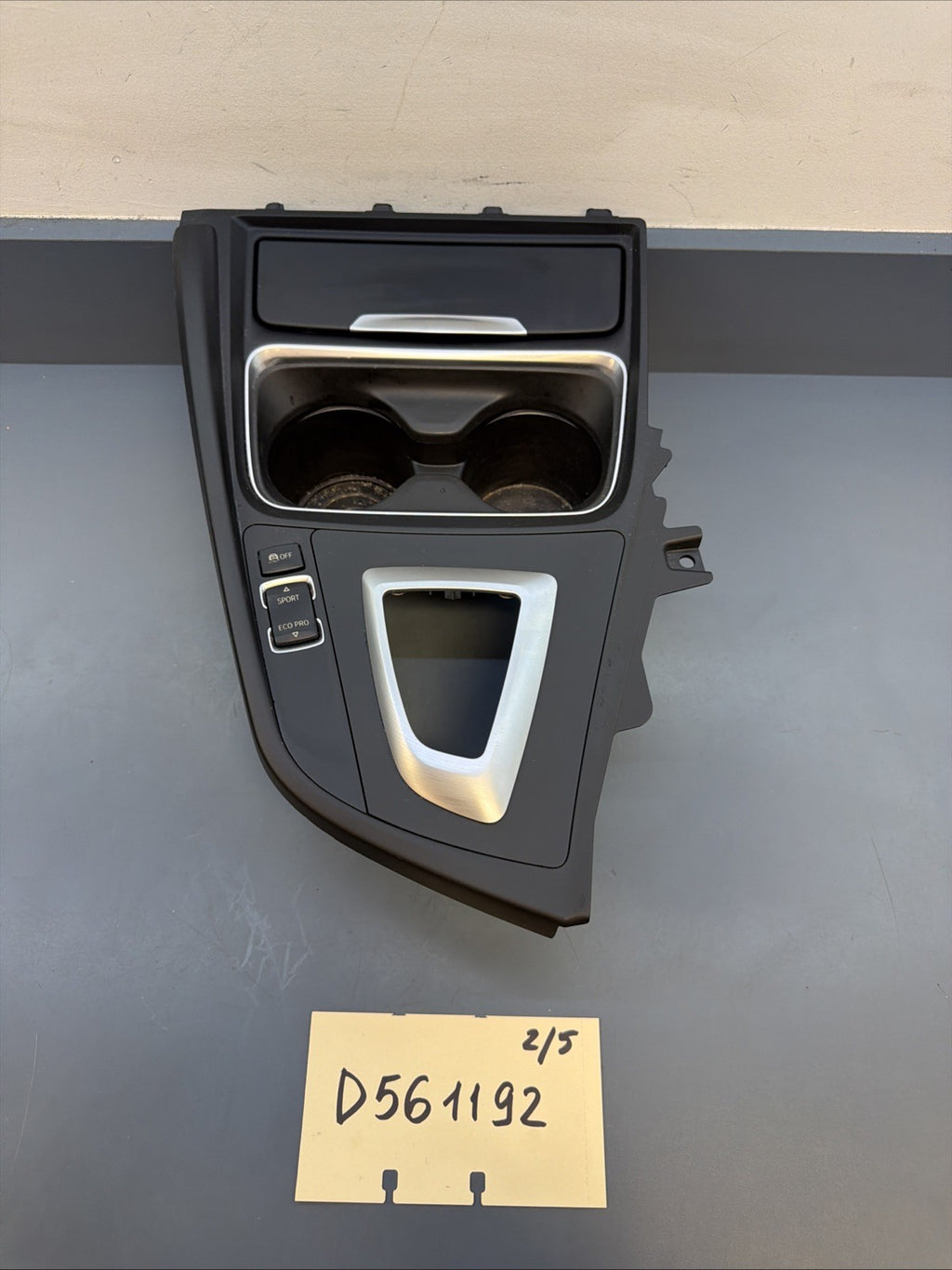 11-19 BMW 3 4 F30 F32 F33 F34 SERIES CENTRE CONSOLE CUP HOLDERS STORAGE 82197009