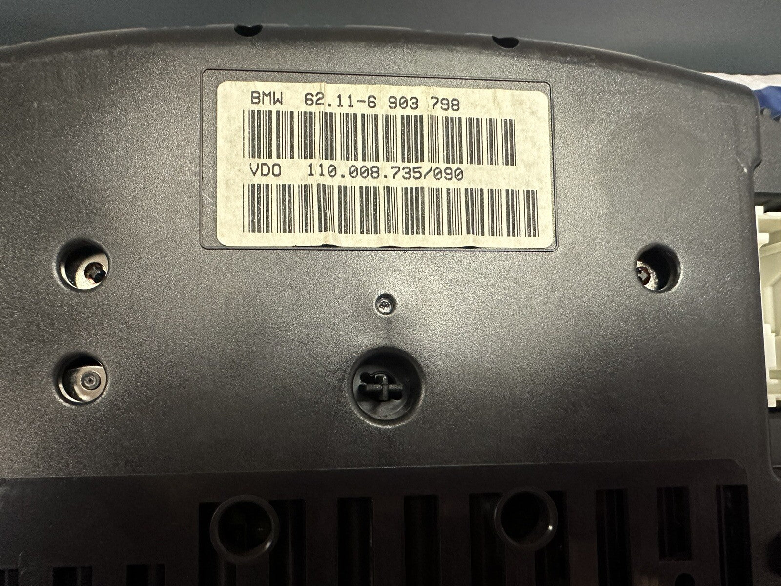 97-03 BMW E39 OEM INSTRUMENT CLUSTER SPEEDOMETER OEM 124K MILES 6903798 AT