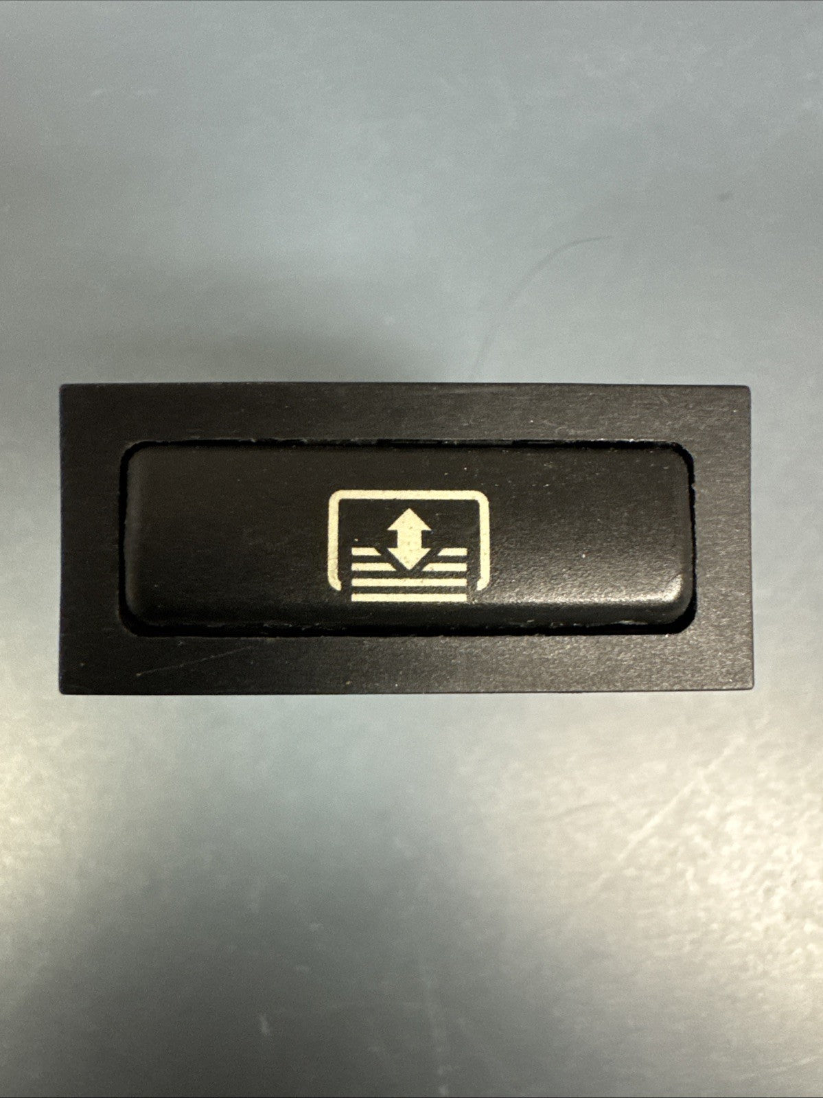 OEM BMW 1996 - 2002 5 7 SERIES E39 E38 REAR SHADE CONTROL SWITCH 61.31-8360893