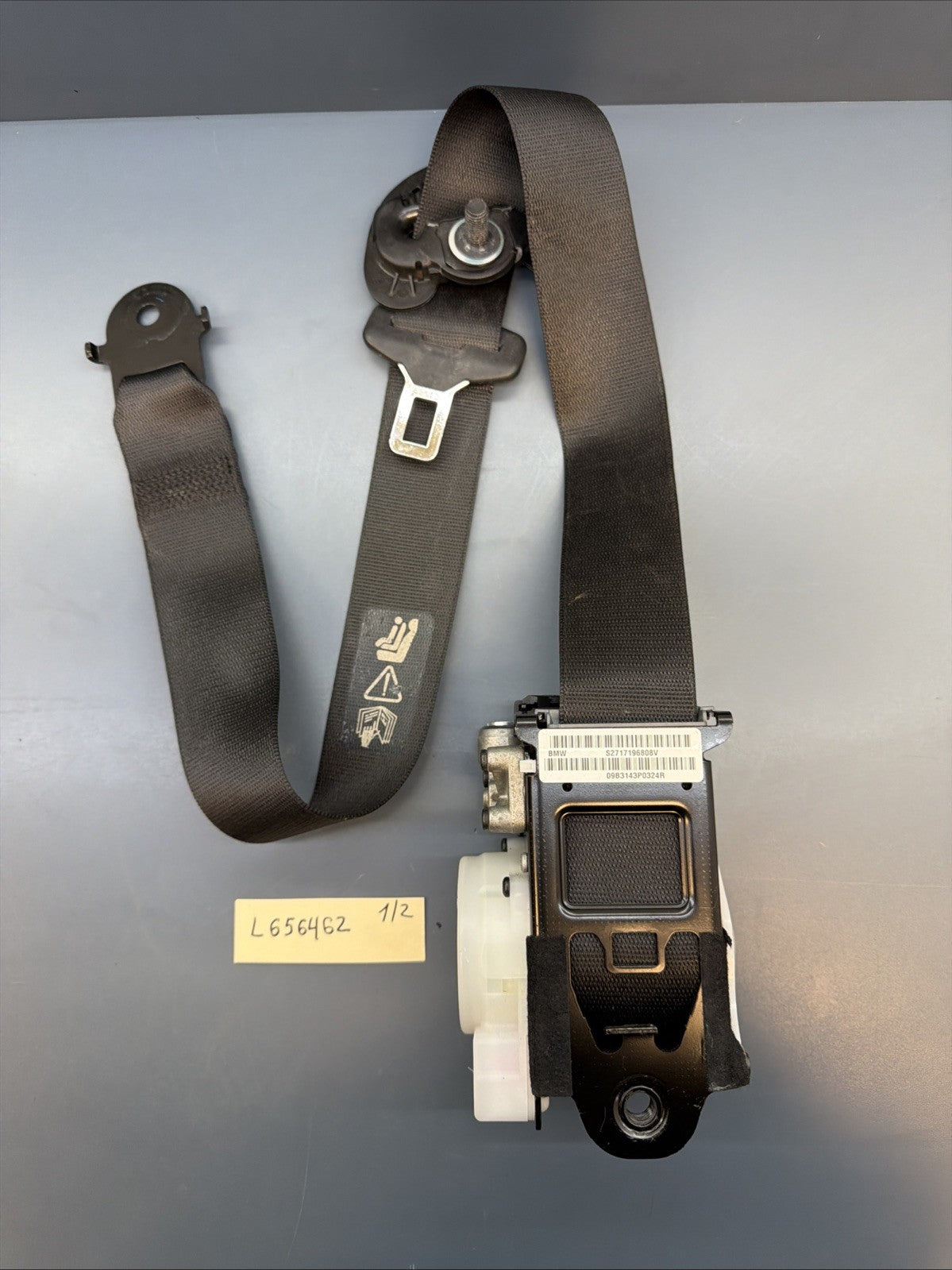 2007-2014 BMW X5 X6 X5M X6M (E70 E71) RIGHT FRONT SEATBELT RETRACTOR 2717196808