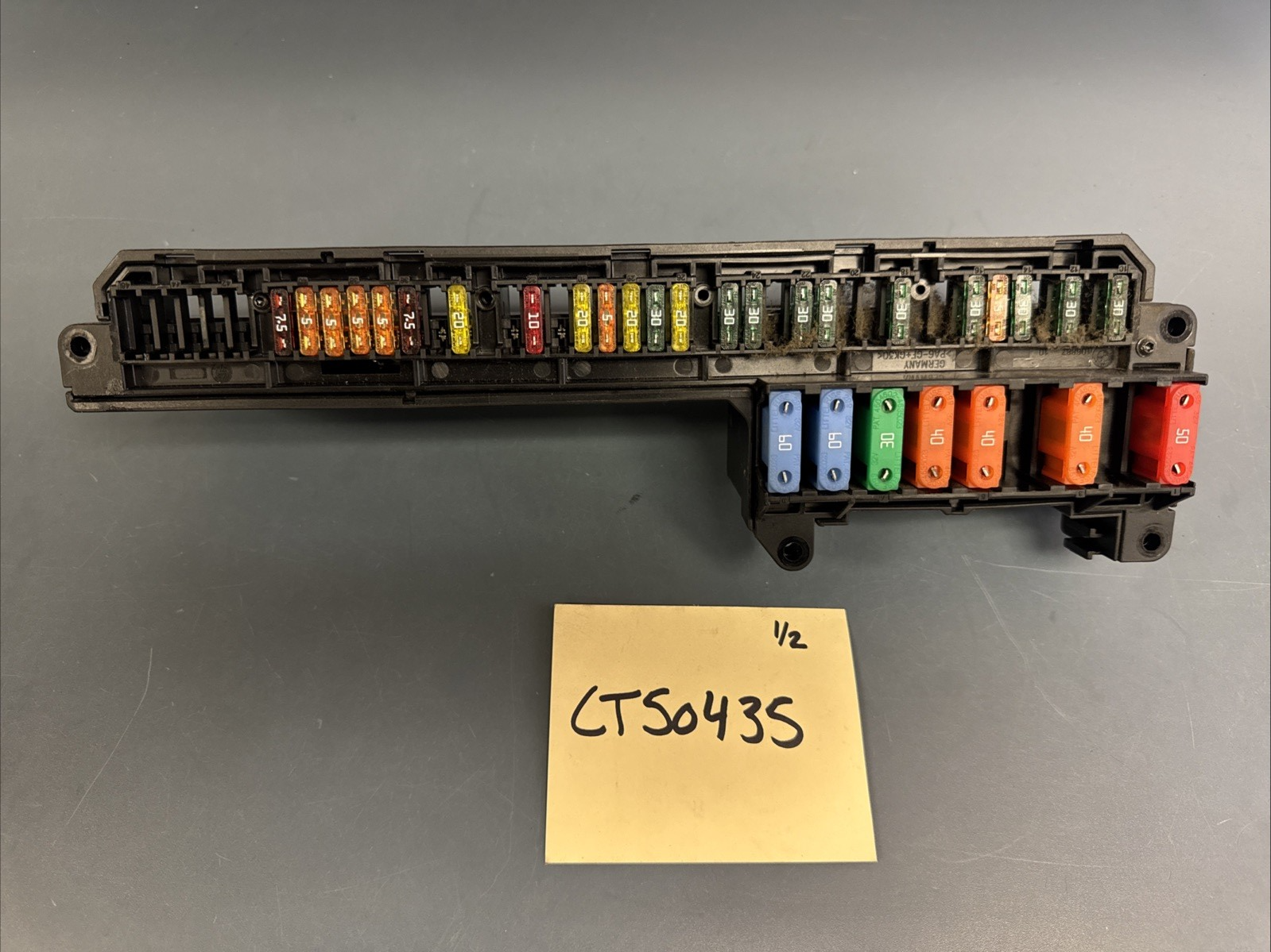 2008-2010 BMW 550I E60 CABIN FRONT RIGHT FUSE RELAY JUNCTION BOX 6957330