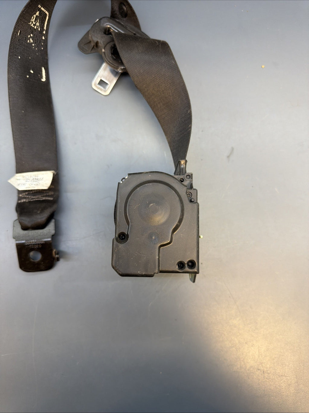 OEM LEFT FRONT SEAT BELT RETRACTOR FOR 2000 2001 2002-2006 BMW E53 X5 00043594