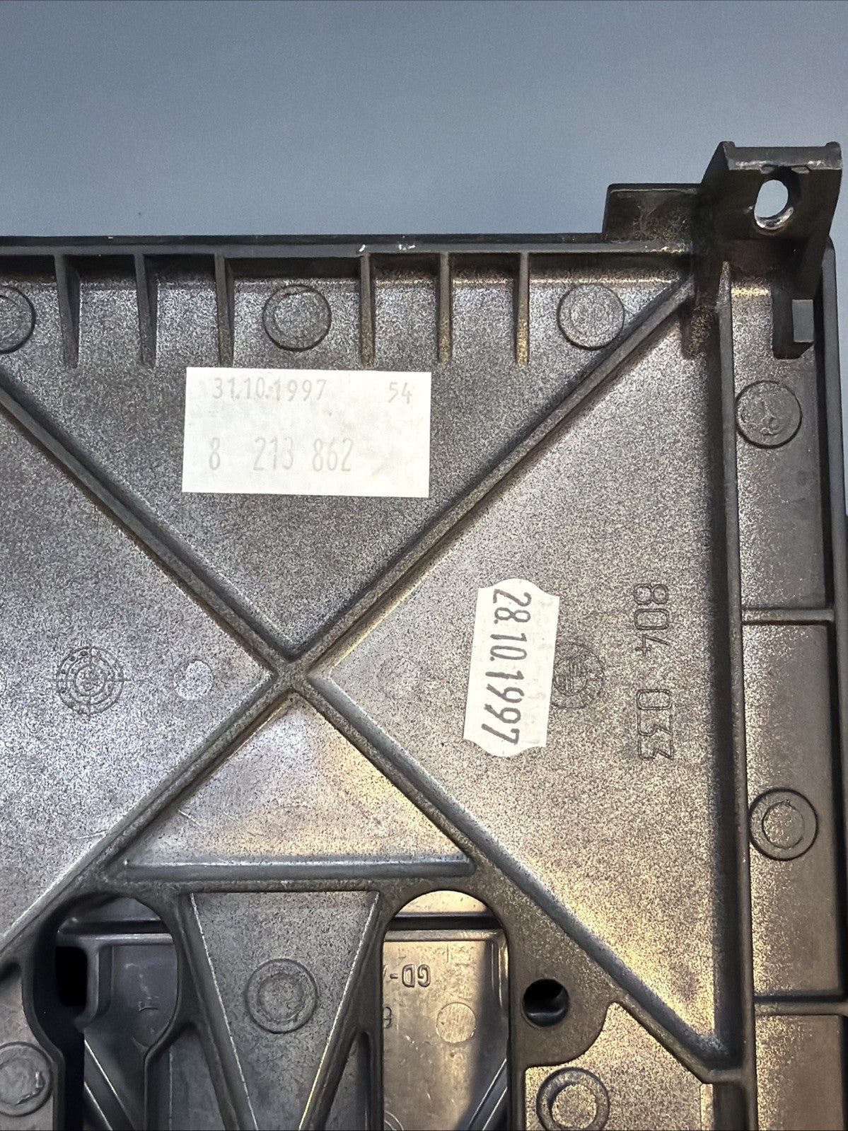 1998-03 BMW E39 540i 530i 525i Armrest Arm Rest 8213862 CENTER CONSOLE