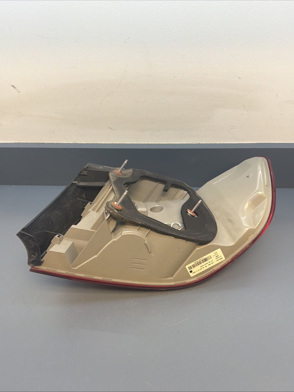 2011-2013 BMW 3 -SERIES E92 LEFT SIDE LH OUTER LED LCI TAILLIGHT OEM 7251959 LCI