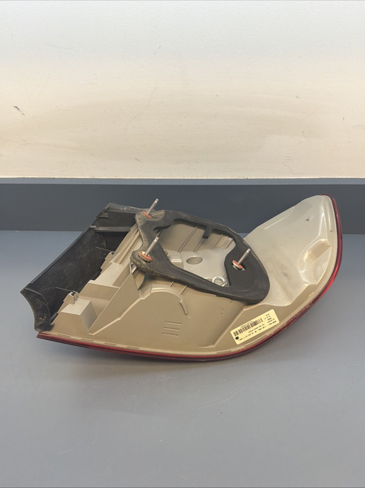 2011-2013 BMW 3 -SERIES E92 LEFT SIDE LH OUTER LED LCI TAILLIGHT OEM 7251959 LCI