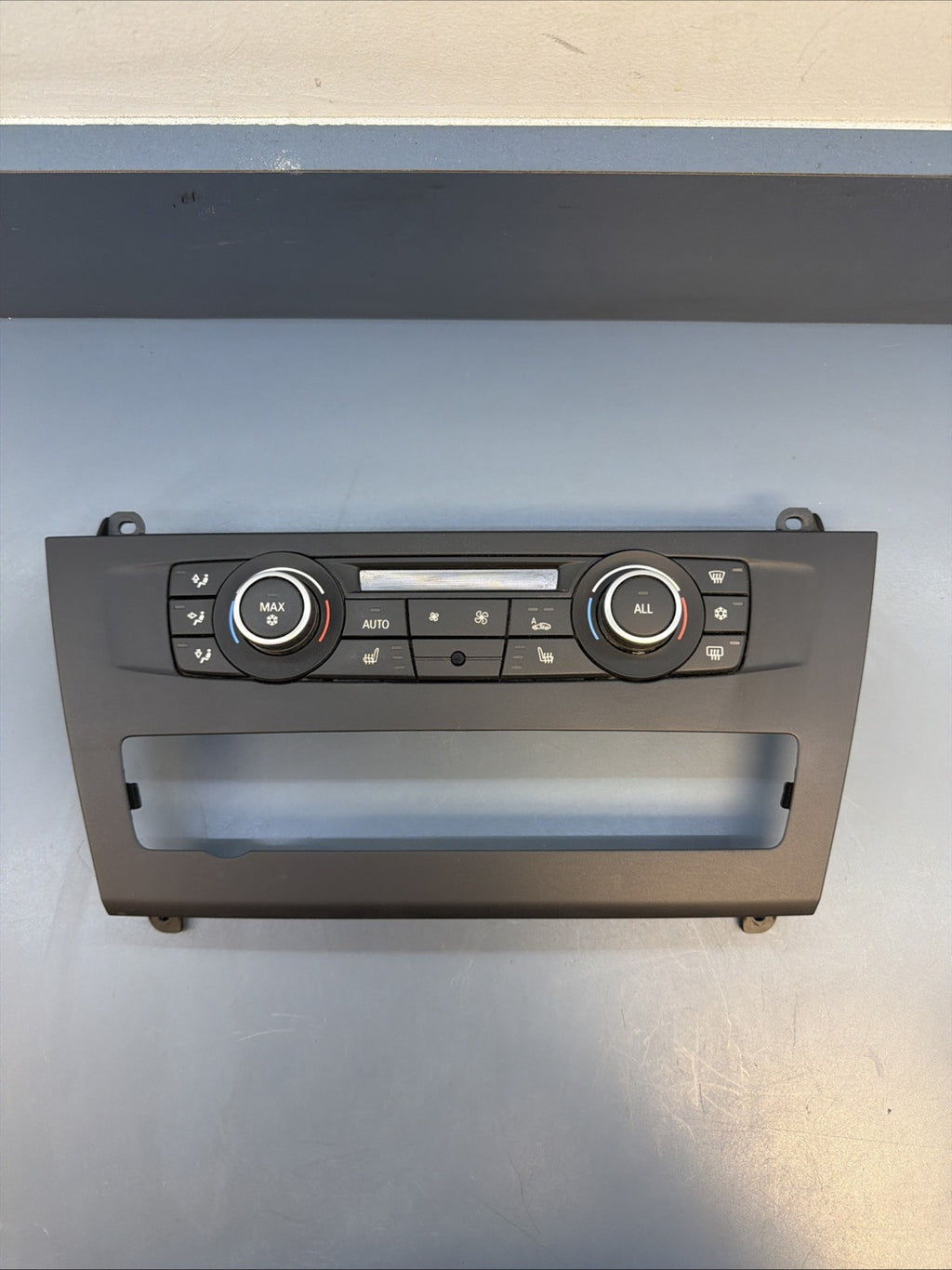 2011-2014 BMW X3 (F25) FRONT HEATER A/C TEMPERATURE CLIMATE CONTROL 9252738