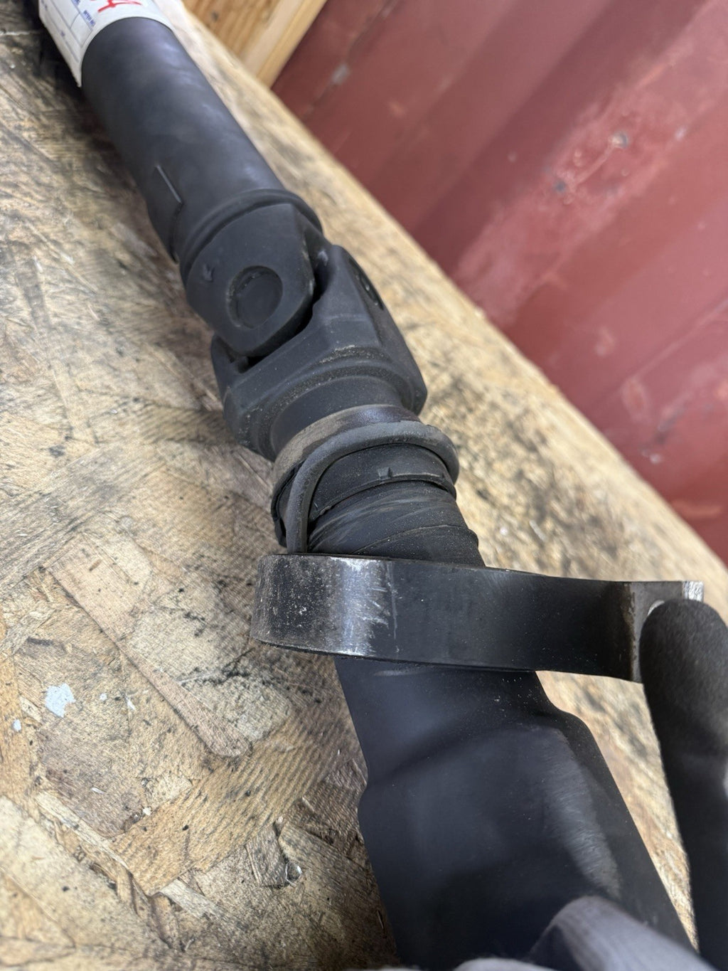 2004 BMW 530 26107573575 Driveshaft / 7529968 / 17338042 BMW SERIES 5  "NOTE"