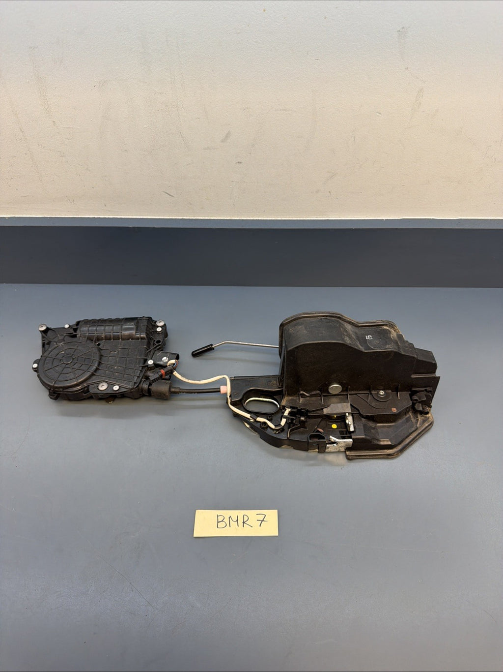2011-2016 BMW F10 M5 REAR LEFT DRIVER DOOR LOCK SOFT CLOSE 7154515 OEM