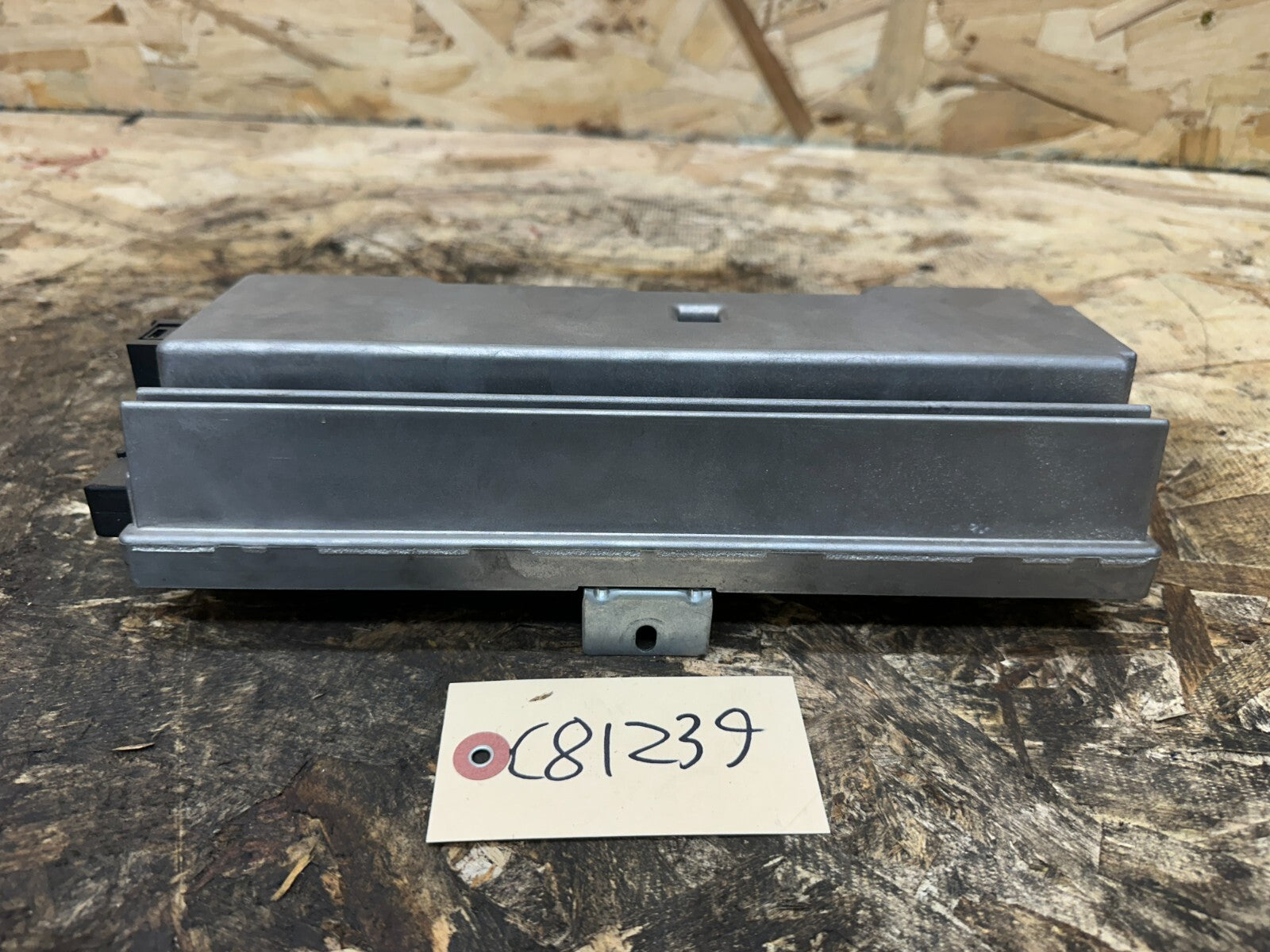 BMW 2006-2013 E70 X5 TOP HiFi LEAR AUDIO AMPLIFIER OEM 9221431