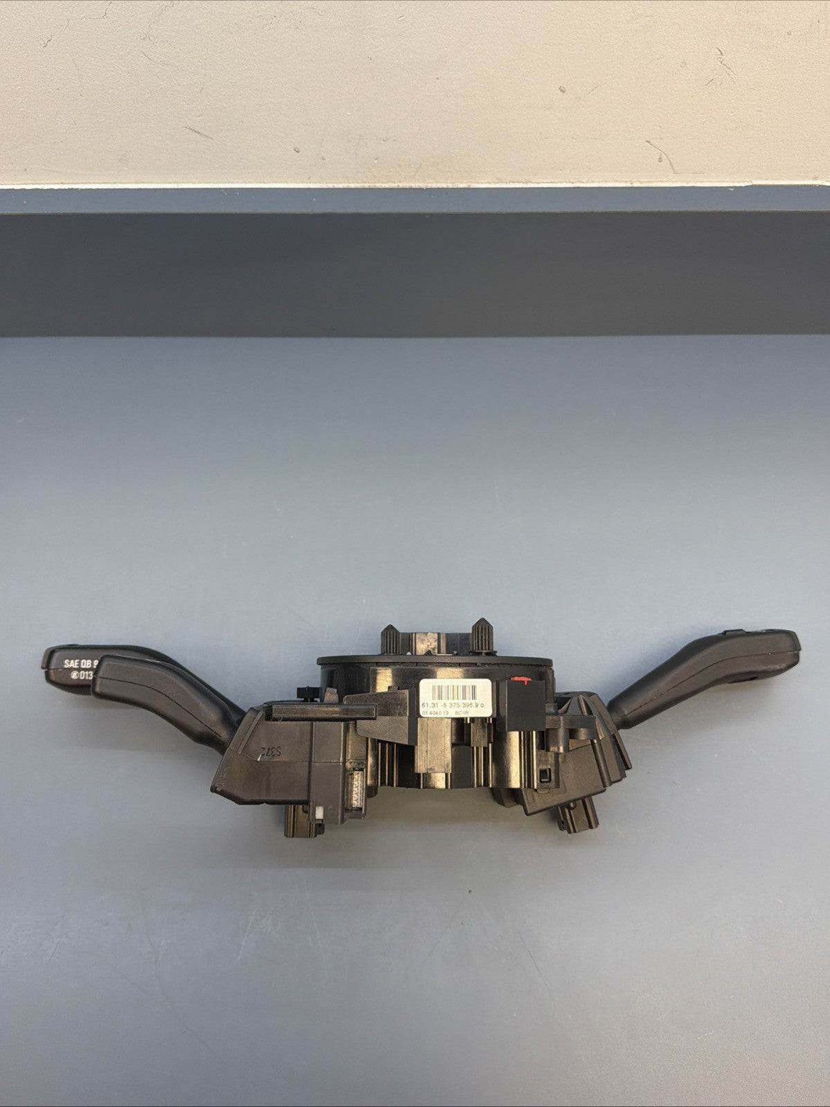 95–03 BMW E39 5/7 Series Steering Column Clock Spring Switch Assembly 8375396