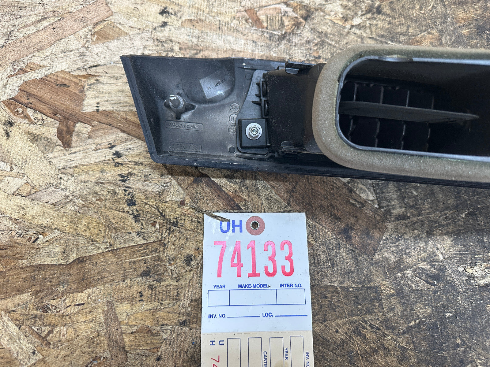 BMW 2001-2010 5 SERIES CENTER DASH POPLAR WOOD VENT TRIM OEM 6970268