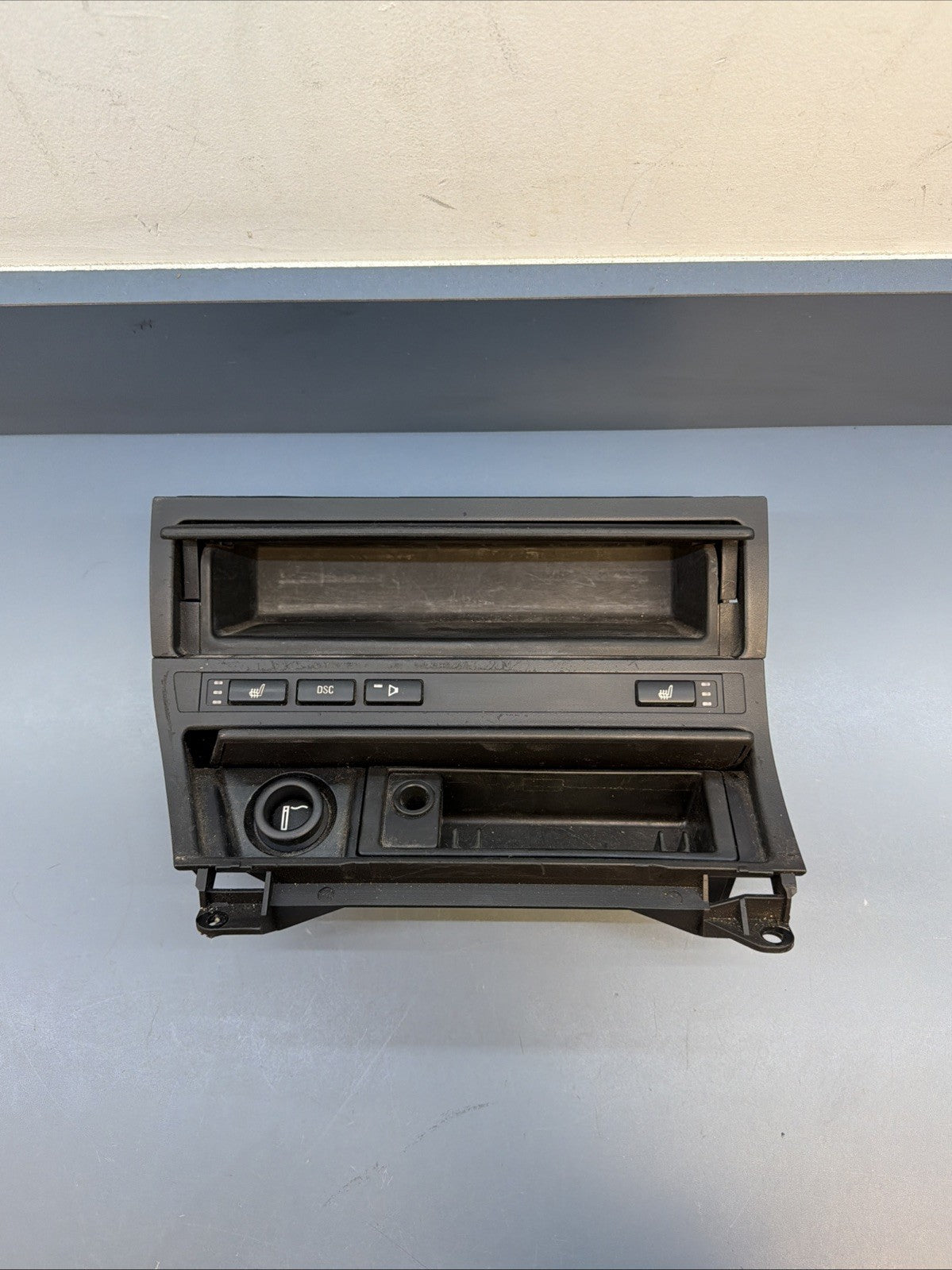 01-06 BMW E46 CONVERTIBLE DASH CENTER CONSOLE ASHTRAY DSC TOP ROOF 8268887