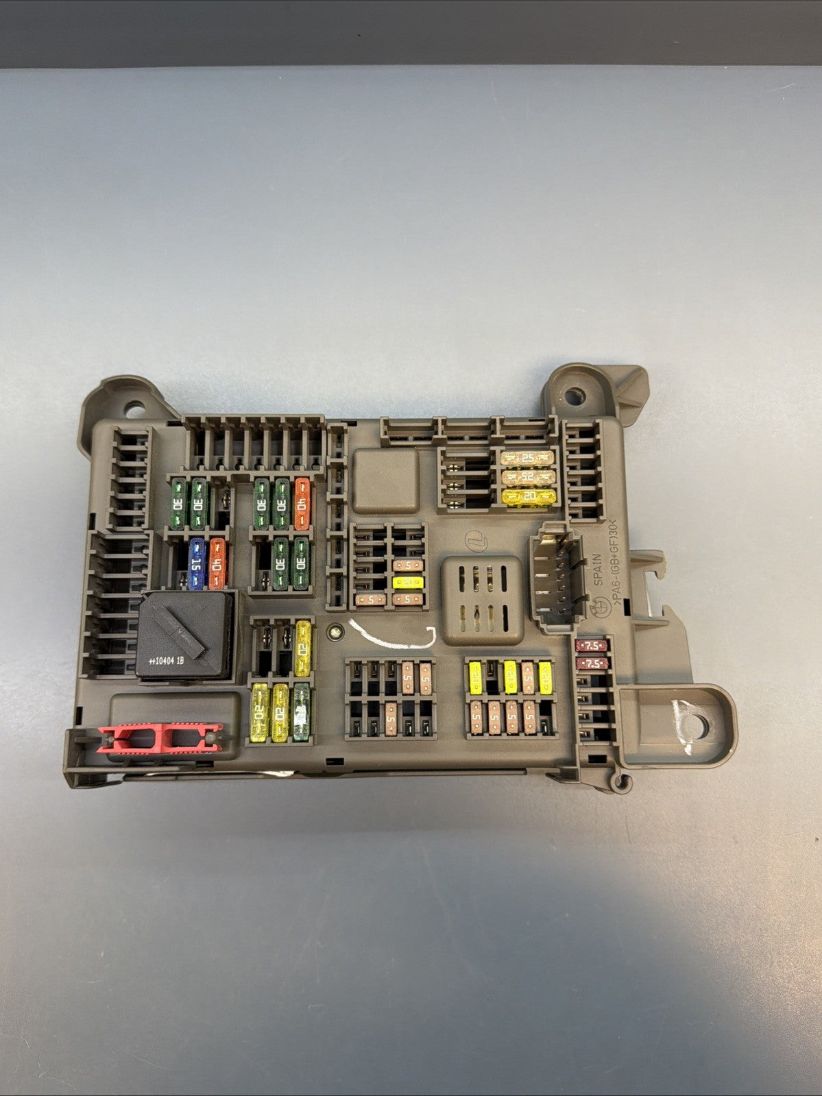 2007 - 2013 BMW E70 X5 Rear Trunk Power Distribution Fuse Relay Box 6931687 OEM
