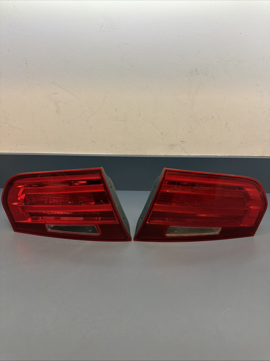 12-2015 BMW F30 3-SERIES REAR INNER LEFT & RIGHT TAIL LIGHT SET 7259915 7259916