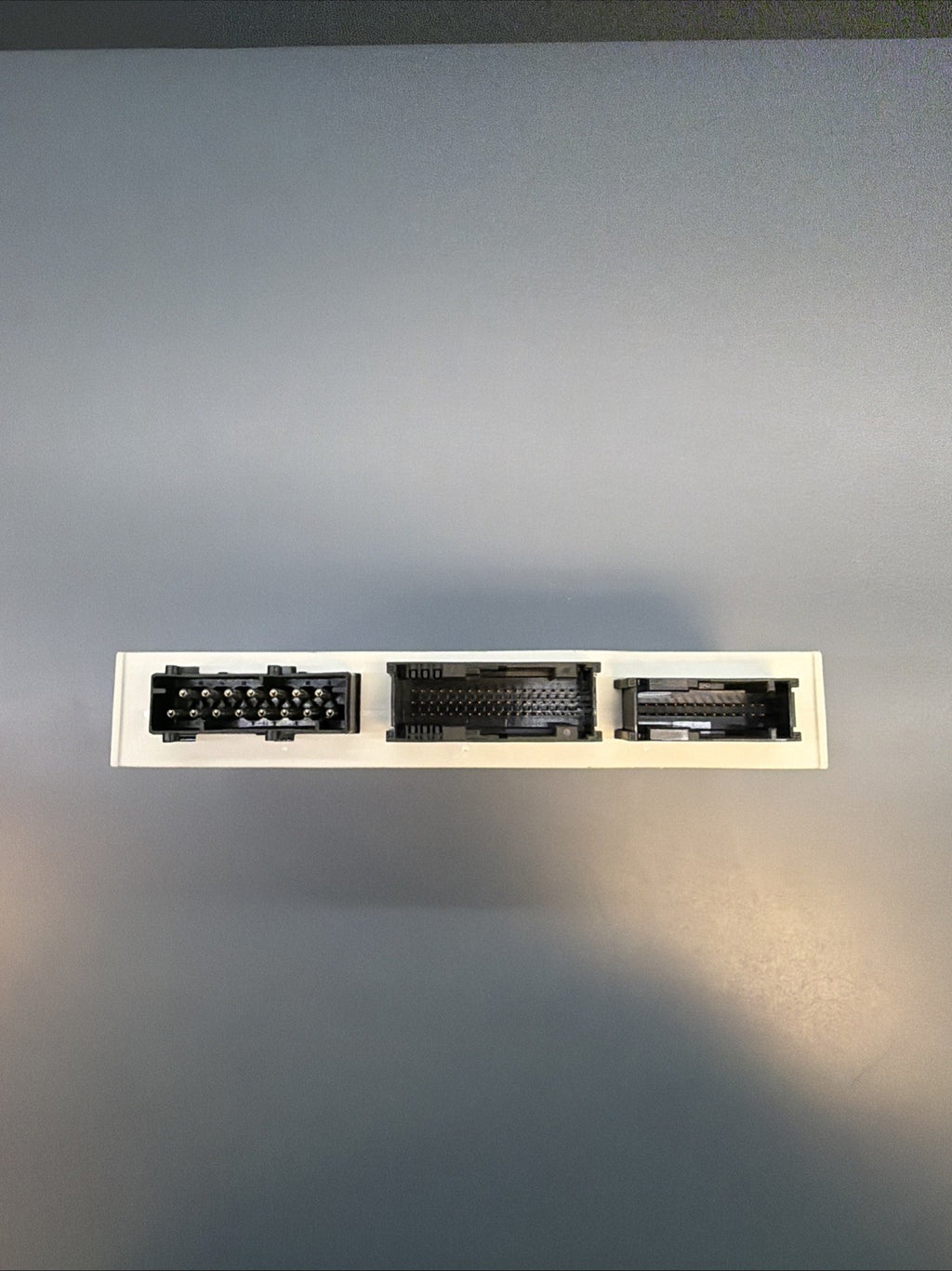 BMW 2003-2010 F83 X3 BASIC/BODY CONTROL MODULE OEM 9161931