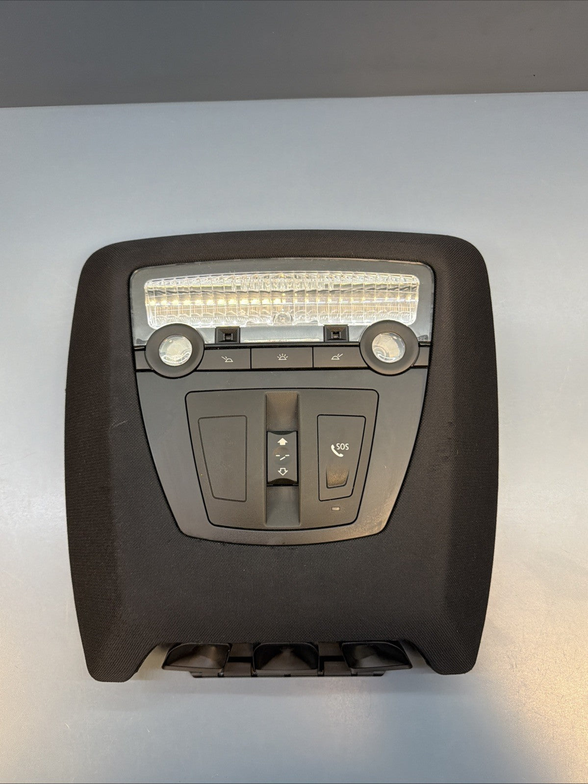 2009-2015 BMW 750i OVERHEAD ROOF DOME LIGHT BEZEL SUNROOF SOS SWITCH TRIM 533939
