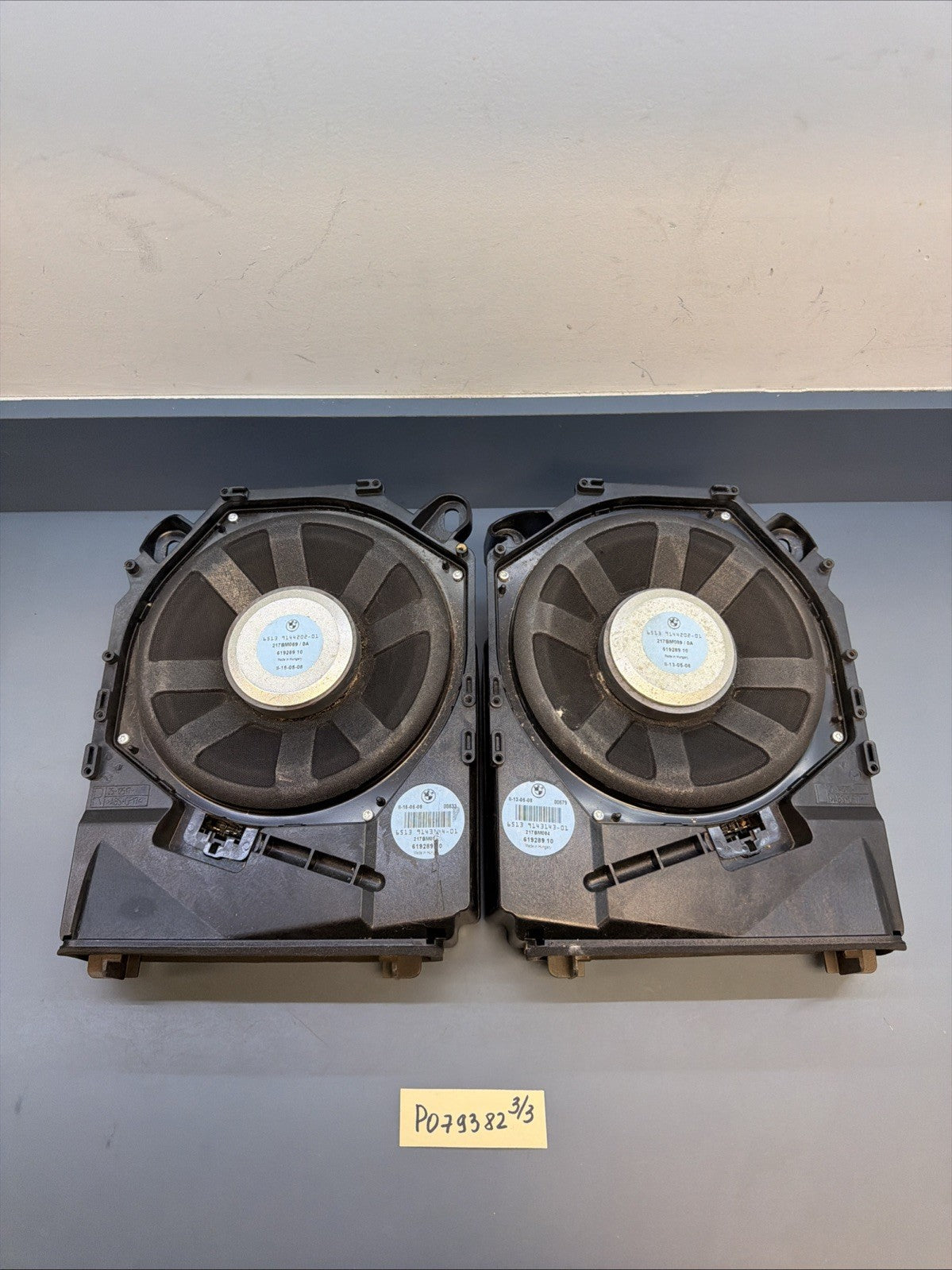 08-13 BMW E92 E90 3 SER FRONT LEFT & RIGHT HI-FI SUBWOOFER SET 9143143 9143144