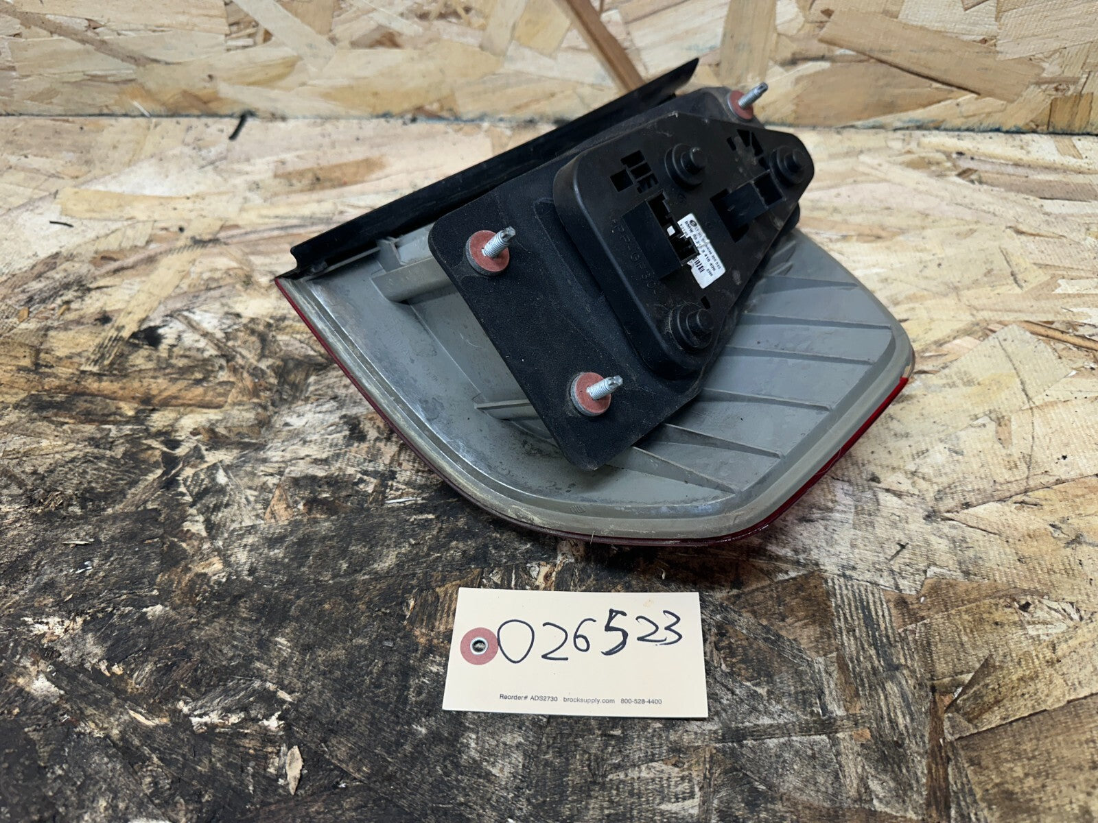 BMW 03-06 E83 X3 OUTER REAR TAIL BRAKE LEFT AND RIGHT SET OEM 3418439+3418440