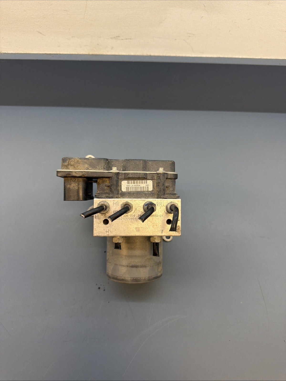 BMW E90 E92 ABS PUMP ANTI LOCK BRAKE SYSTEM DYNAMIC HYDRO UNIT CONTROL 6775440