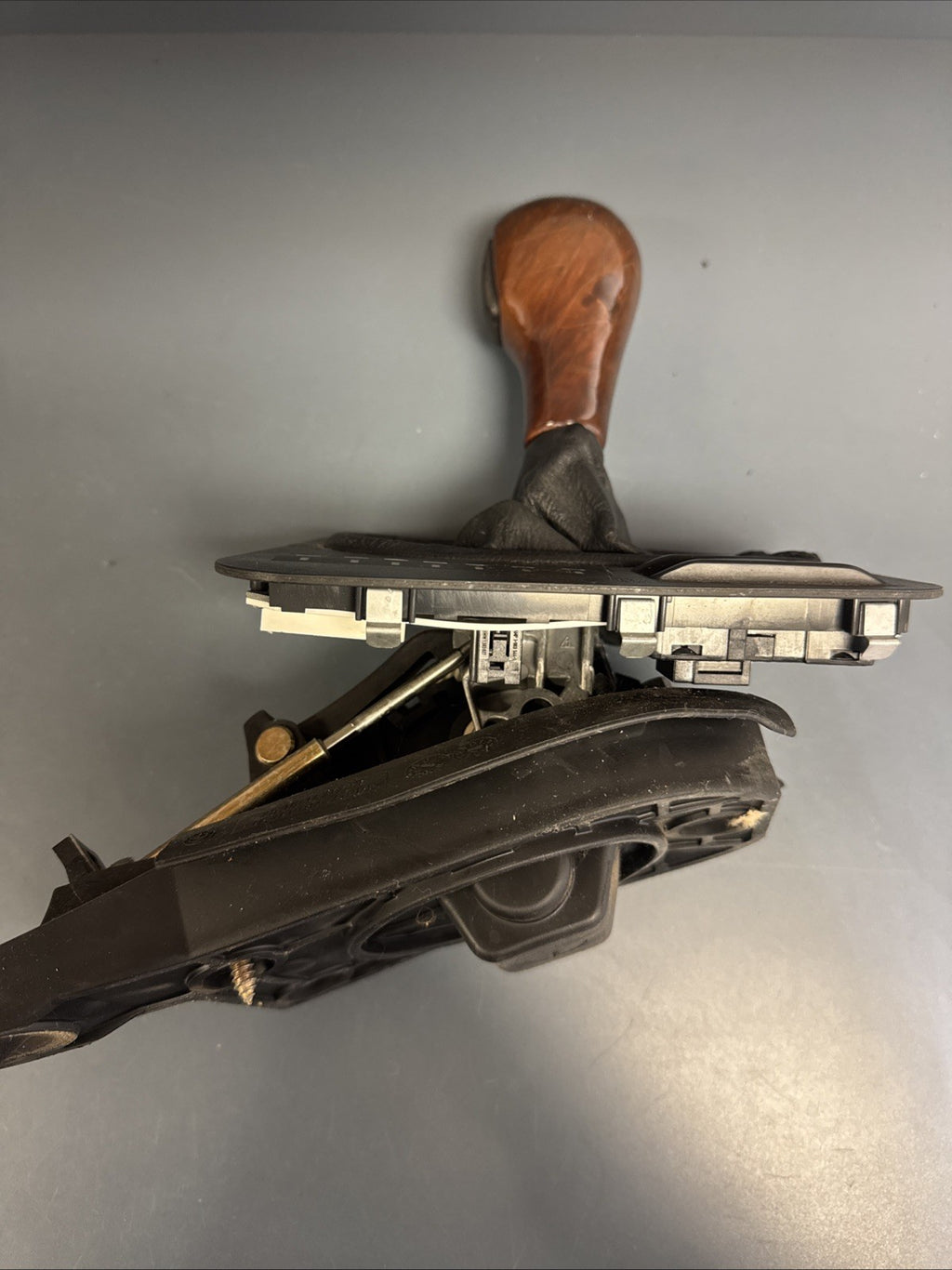 1998 BMW 740i AUTOMATIC GEAR SELECTOR SHIFTER ASSEMBLY 8163809