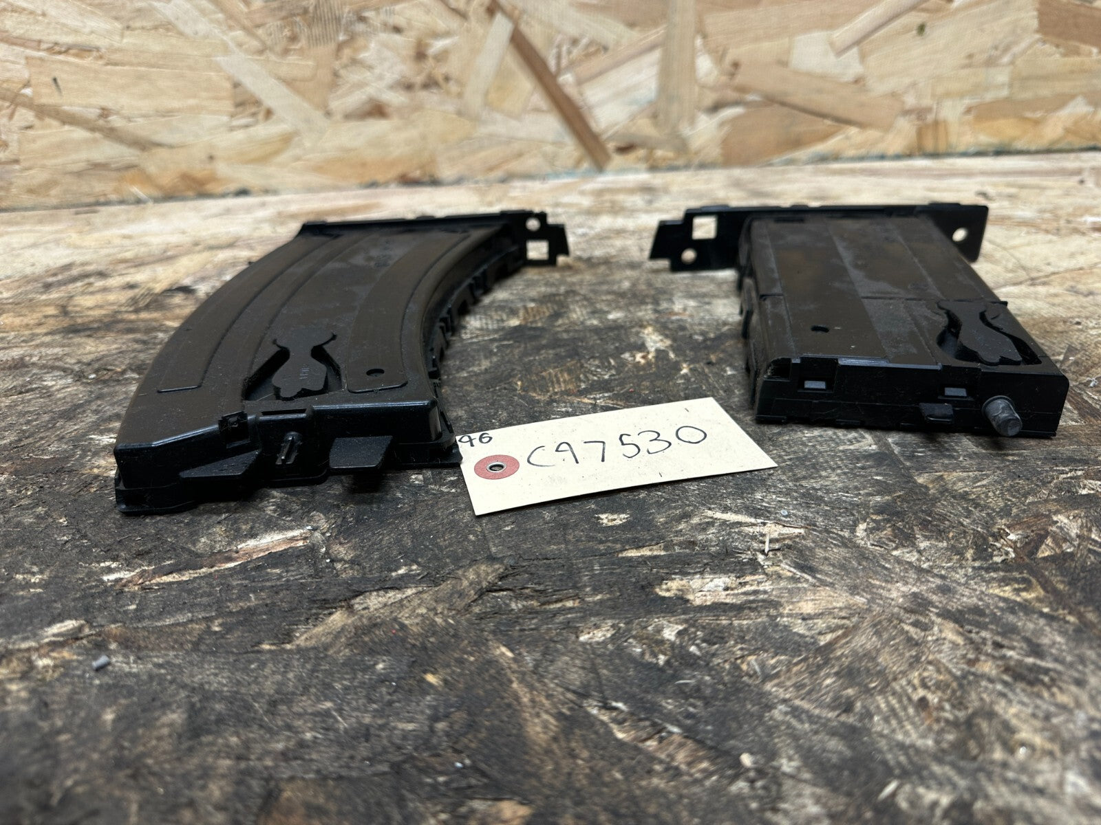 BMW 2006-2012 E90 DASH FOLDING LEFT+RIGHT CUP HOLDERS BLACK OEM 7127406+61