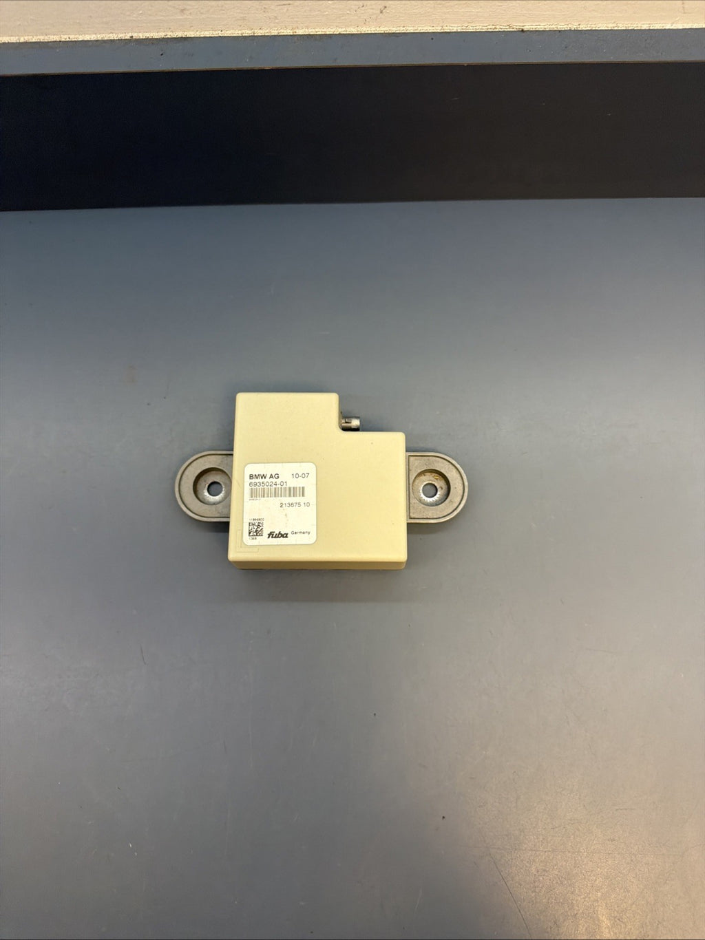 2008 - 2015 BMW E84 X1 E90 E91 E92 Antenna Amplifier Module Unit 6935024