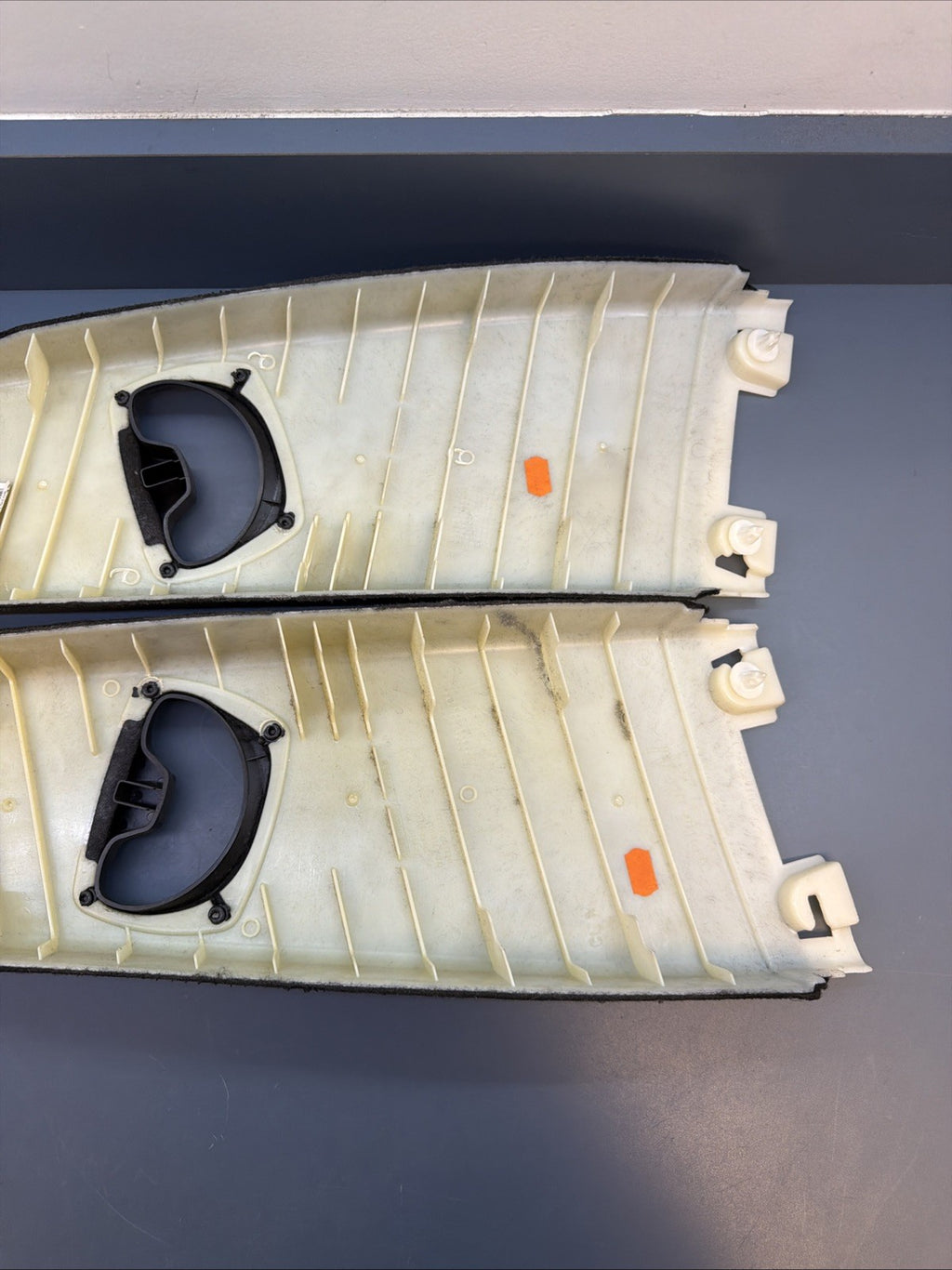 07-11 BMW 335i 328i E91 Left & Right Upper Door Seatbelt B Pillar set 7058335/36
