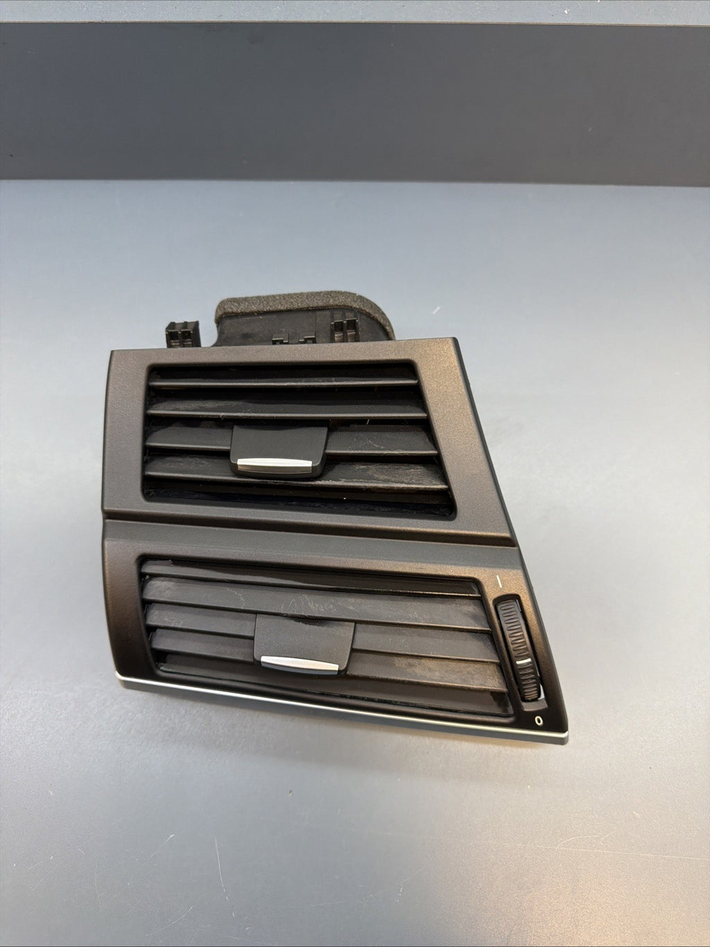 2007 - 2013 BMW X5 E70 Front Left Side Dash Air Vent Grille 9227767 OEM
