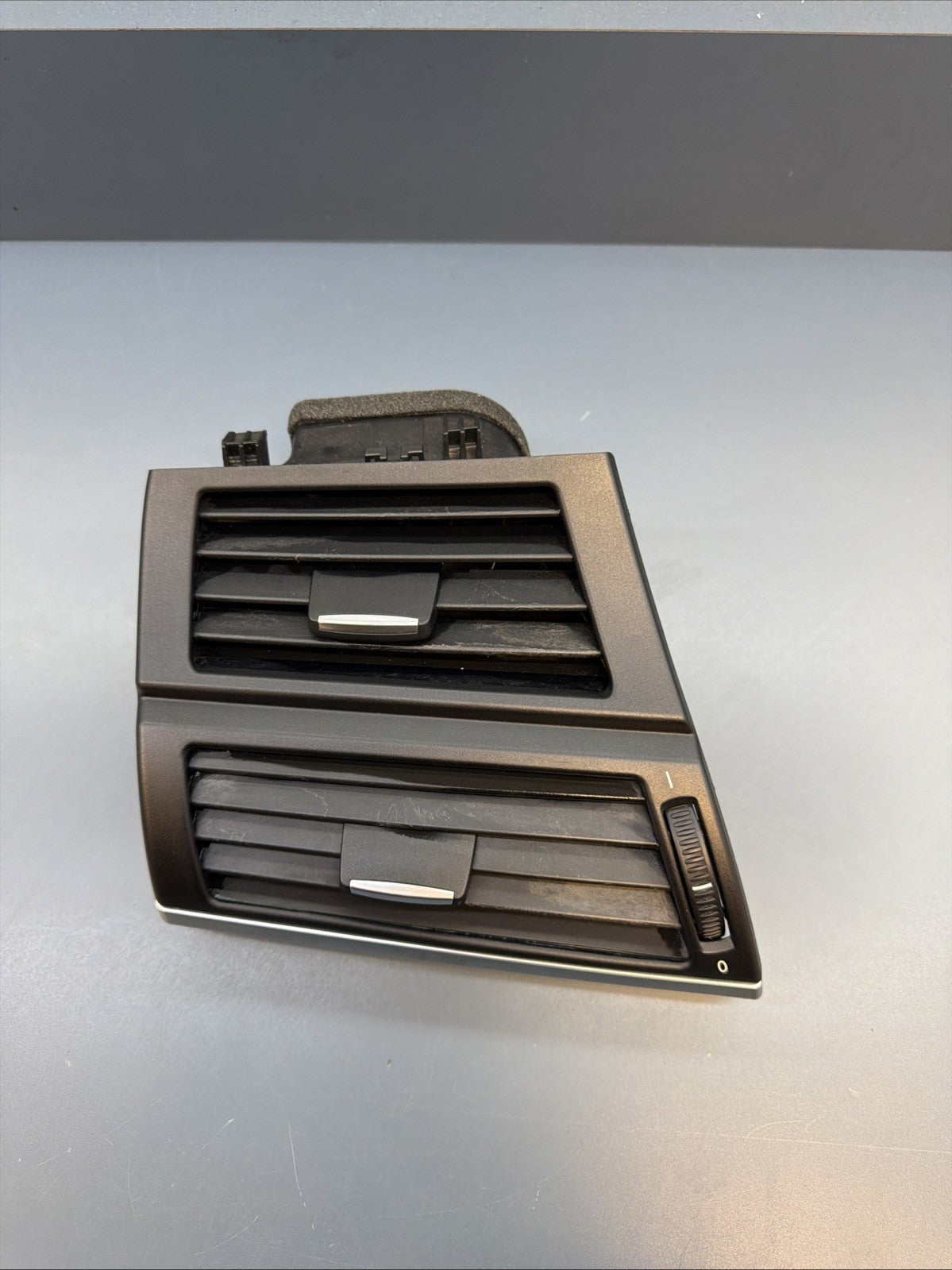 2007 - 2013 BMW X5 E70 Front Left Side Dash Air Vent Grille 9227767 OEM