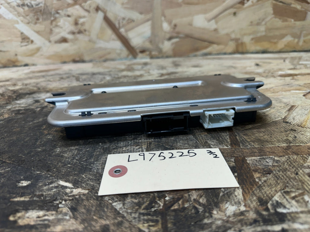 BMW 2011-2017 F25 X3 FOOTWELL LIGHTING CONTROL MODULE OEM 9273633