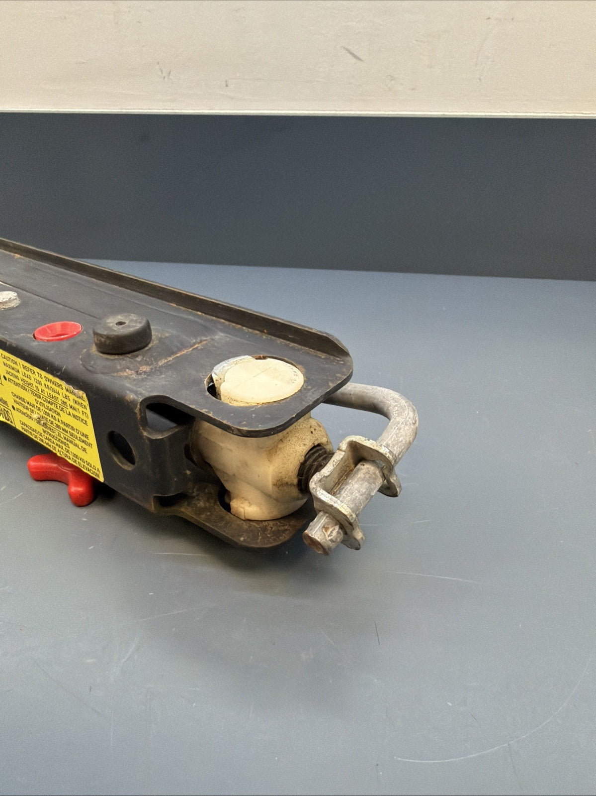 BMW E46 Trunk Jack Lifting Tool 6757131 OEM 99-06 323 325 328 330 M3