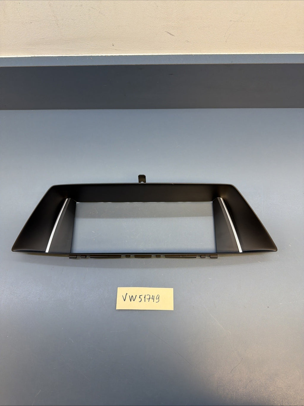 2012-2015 BMW X1 - MMI LCD Display Screen TRIM / Bezel 9257640