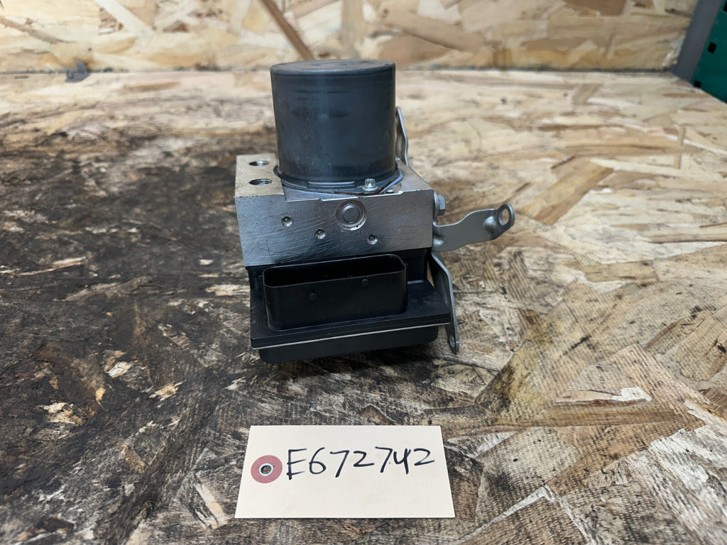 BMW 06-11 E90 ABS ANTI LOCK BRAKE PUMP+CONTROL MODULE OEM 6768550/6780161