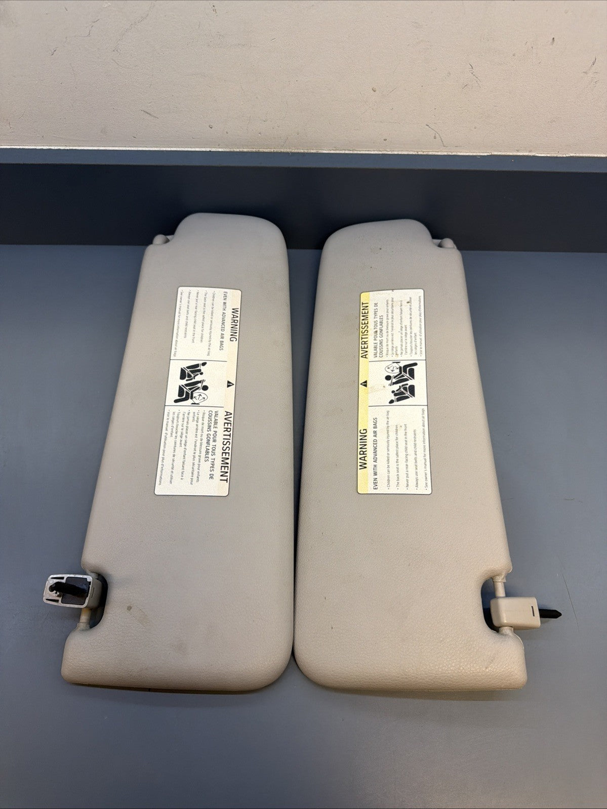 2012-2015 BMW X1 E84 GRAY LEFT RIGHT SUN VISOR SET 7252056 7252055
