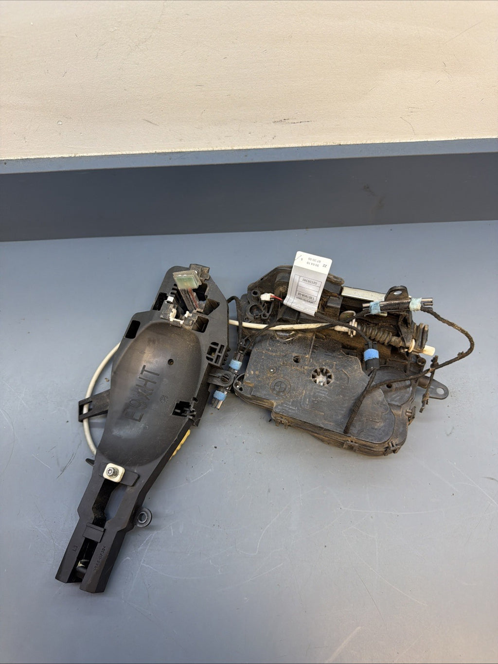 BMW E90 335i Rear Left Driver Door Lock Latch w/ Bracket 7229467 OEM
