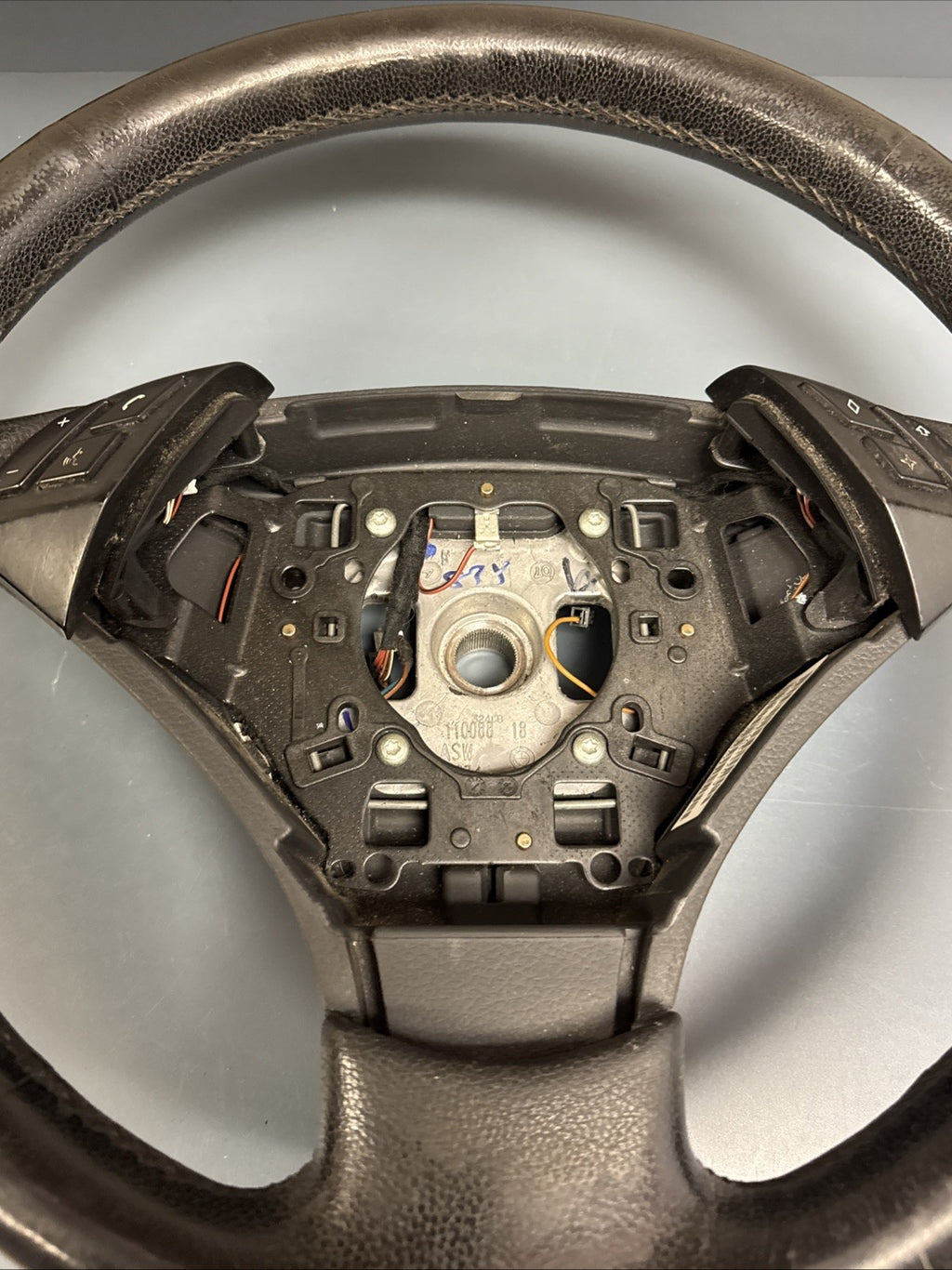 04-10 BMW E60 E61 528i 535i 545i 550i 3 SPOKE STEERING WHEEL OEM (For: BMW)