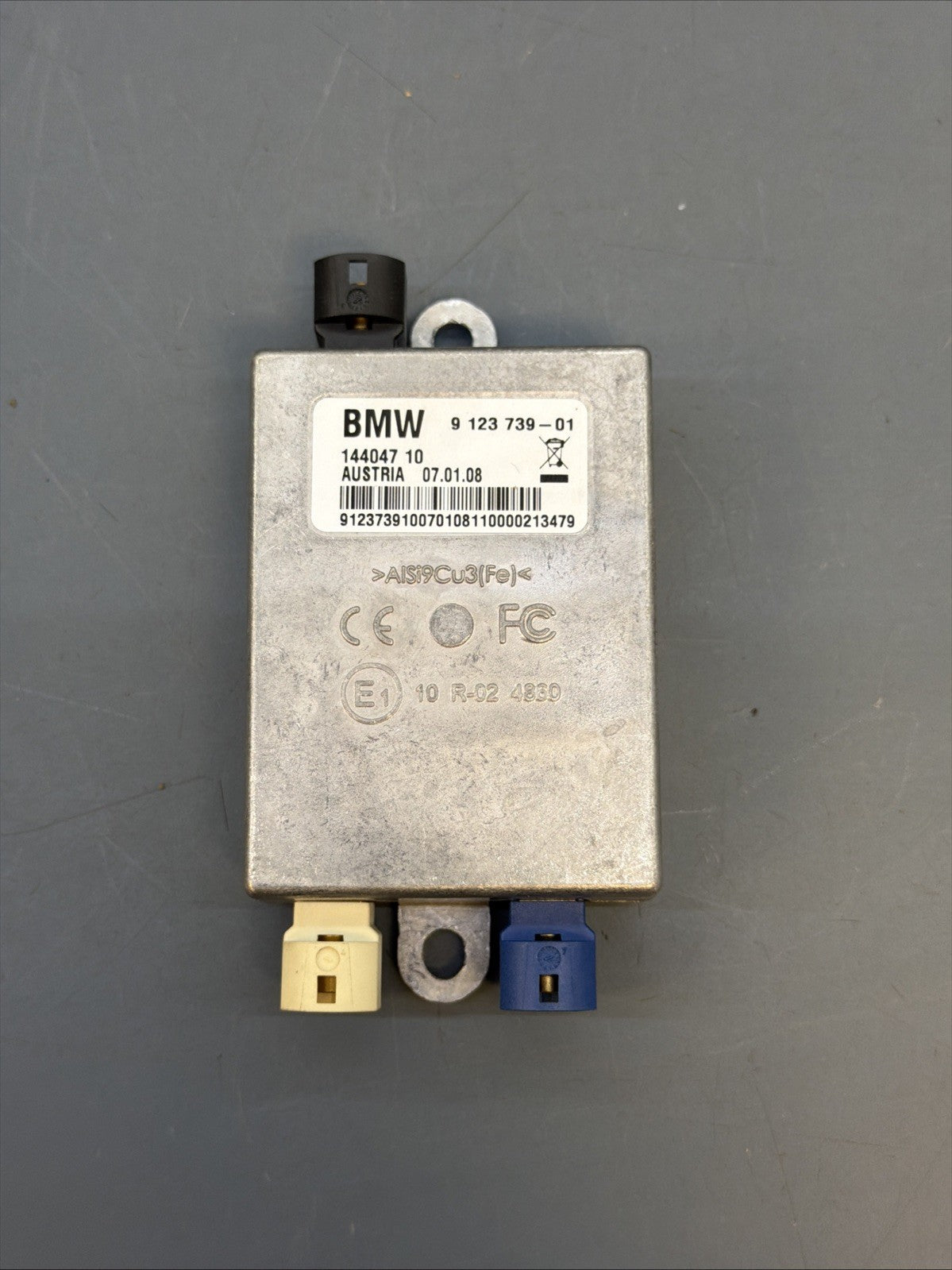 08-10 BMW E90 E92 E60 E63 USB Hub Aux Audio Interface Control Module 9123739 OEM