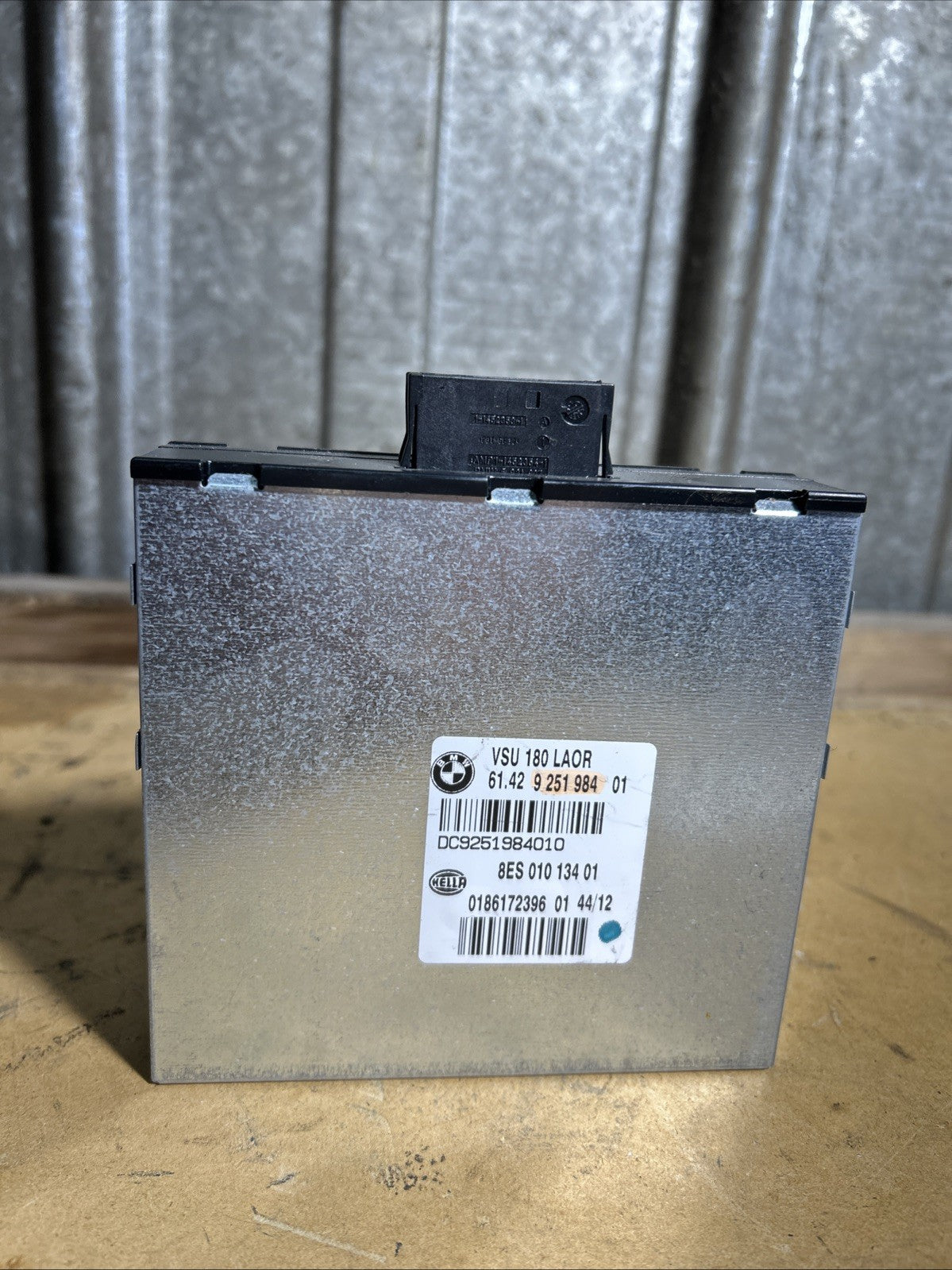 BMW 10-17 1 3 5 6 SERIES X3 VOLTAGE CONVERTER CONTROL MODULE OEM 9251984