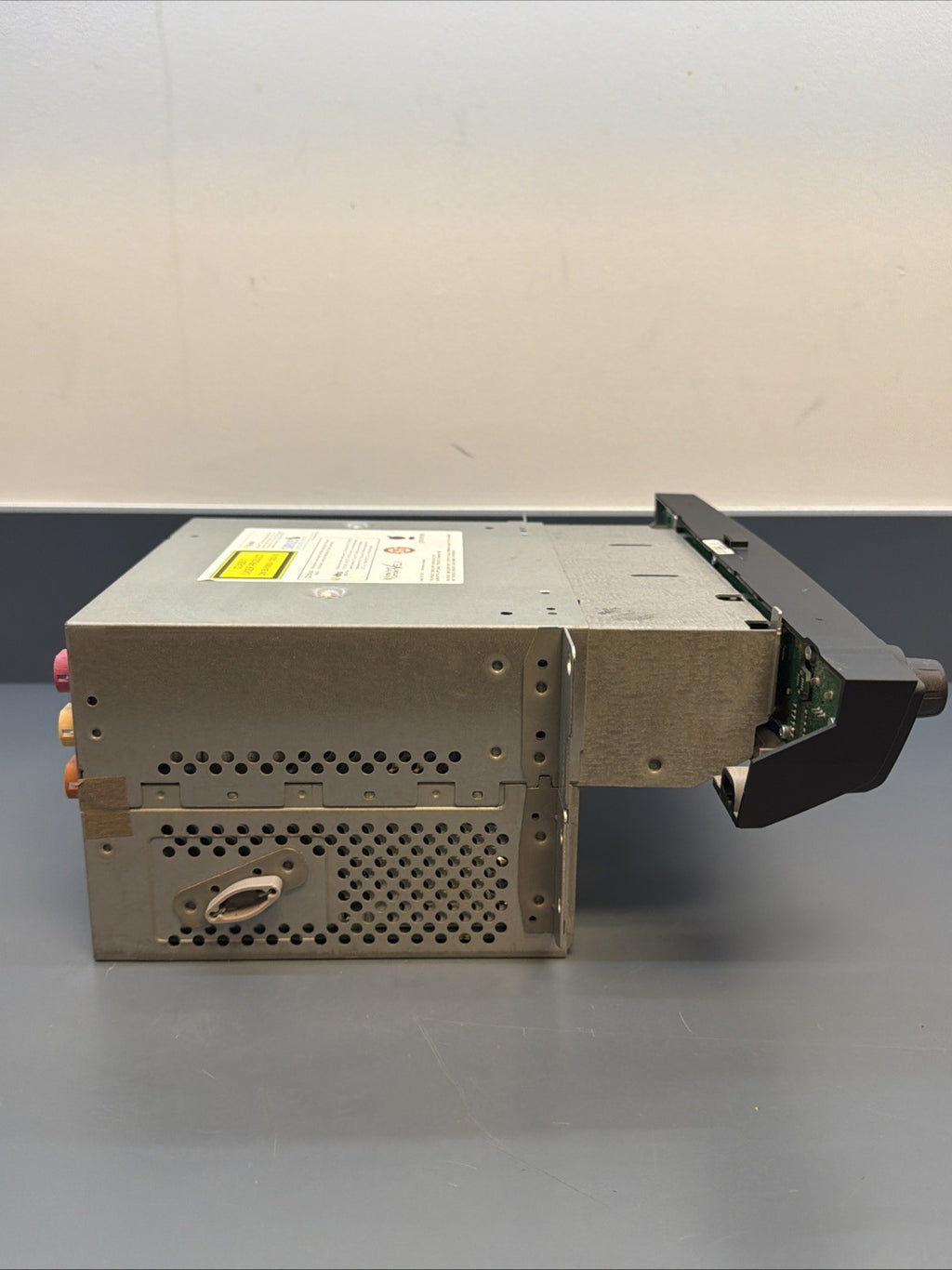 2010 BMW X5 3.5D. Diesel E70 - Radio Receiver - OEM 9222857