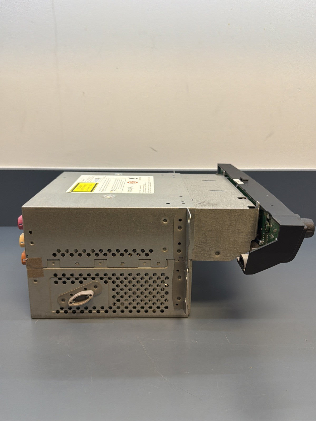 2010 BMW X5 3.5D. Diesel E70 - Radio Receiver - OEM 9222857