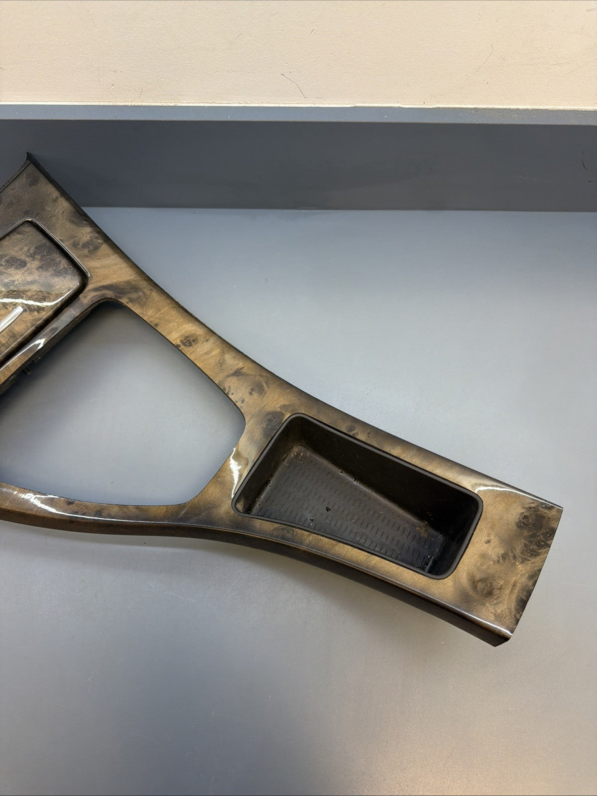 06-13 BMW E90 E92 330d 335i Centre Console Trim Ashtray 7078571 OEM