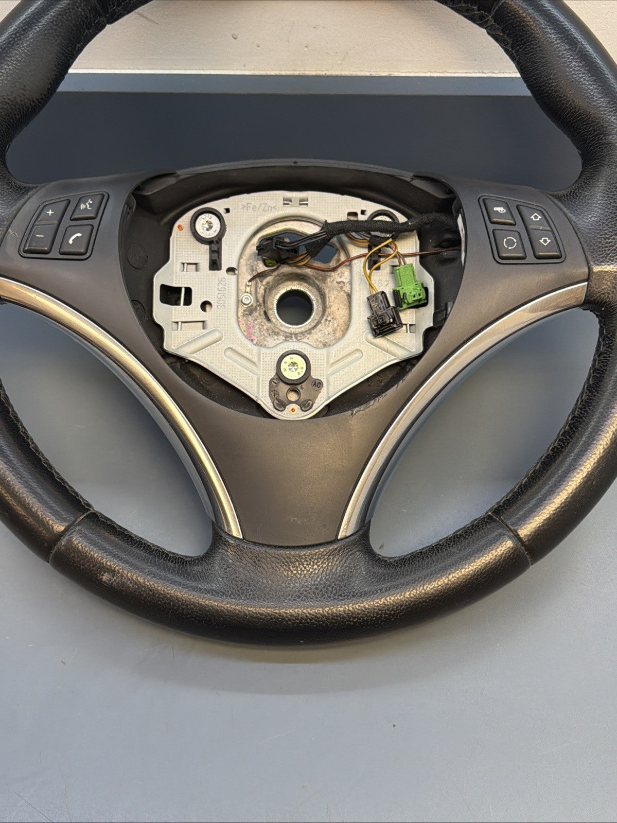 07-10 BMW 328i E90 E91 E92 Steering Wheel w/ Multifunctional Switch 6769894 OEM