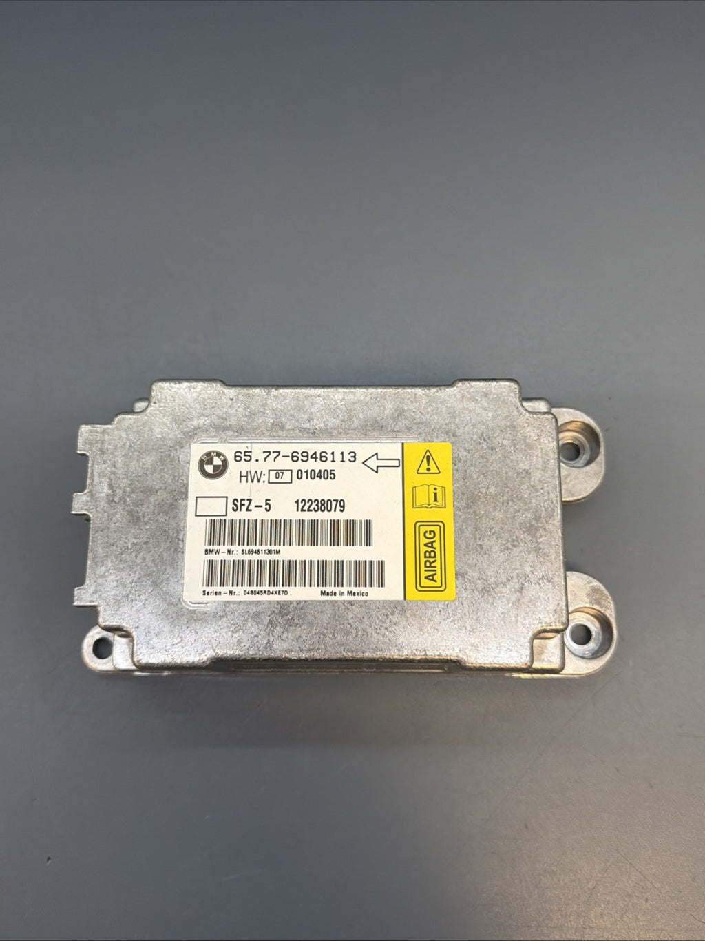 BMW E60 E61 OEM Main Body Impact Module Computer Unit 6946113