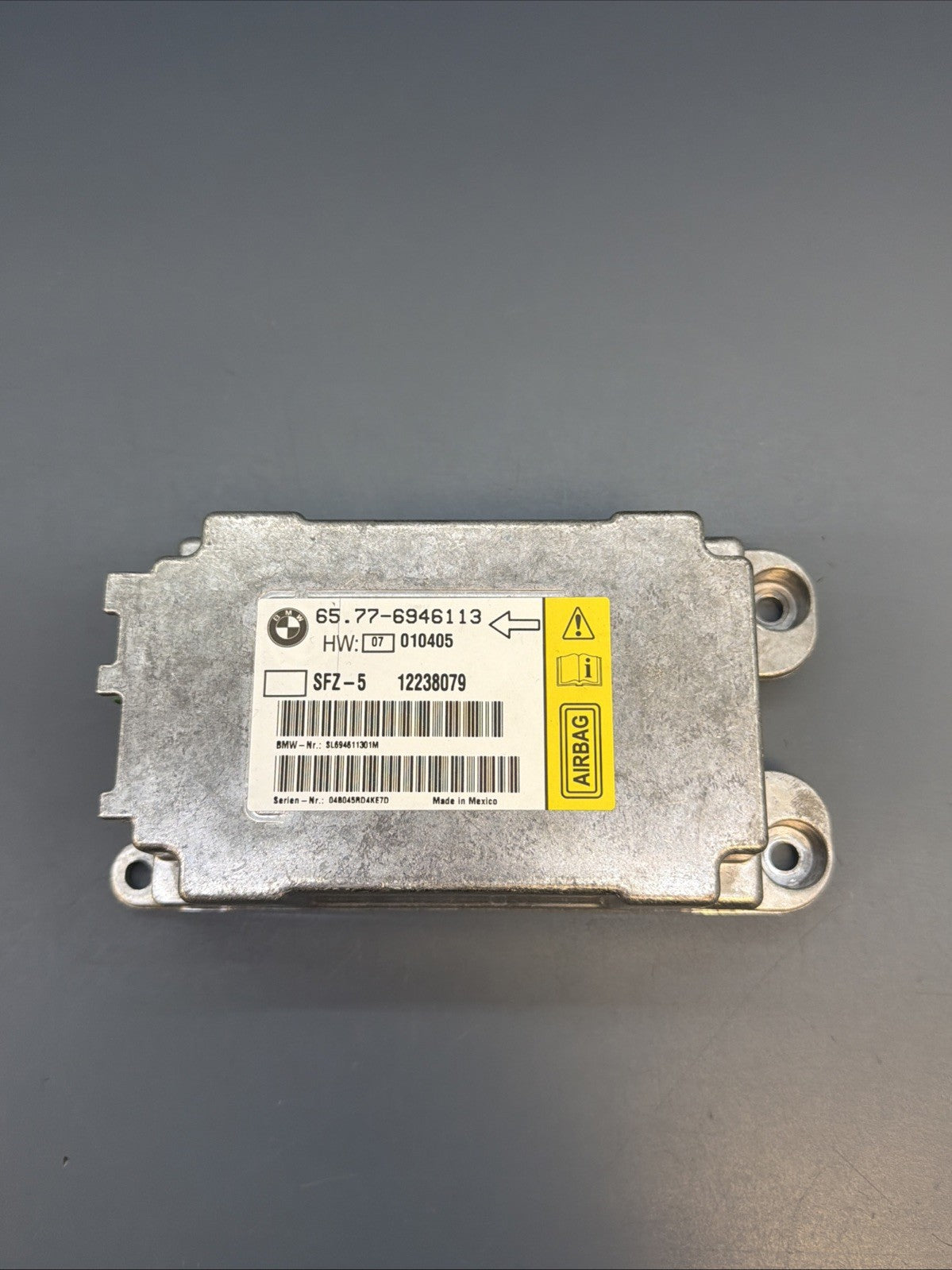 BMW E60 E61 OEM Main Body Impact Module Computer Unit 6946113