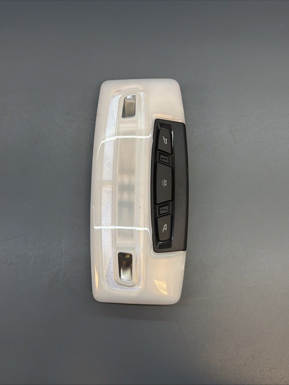 2013-2018 BMW F30 REAR INTERIOR DOME LIGHT READING LAMP 7793002 OEM